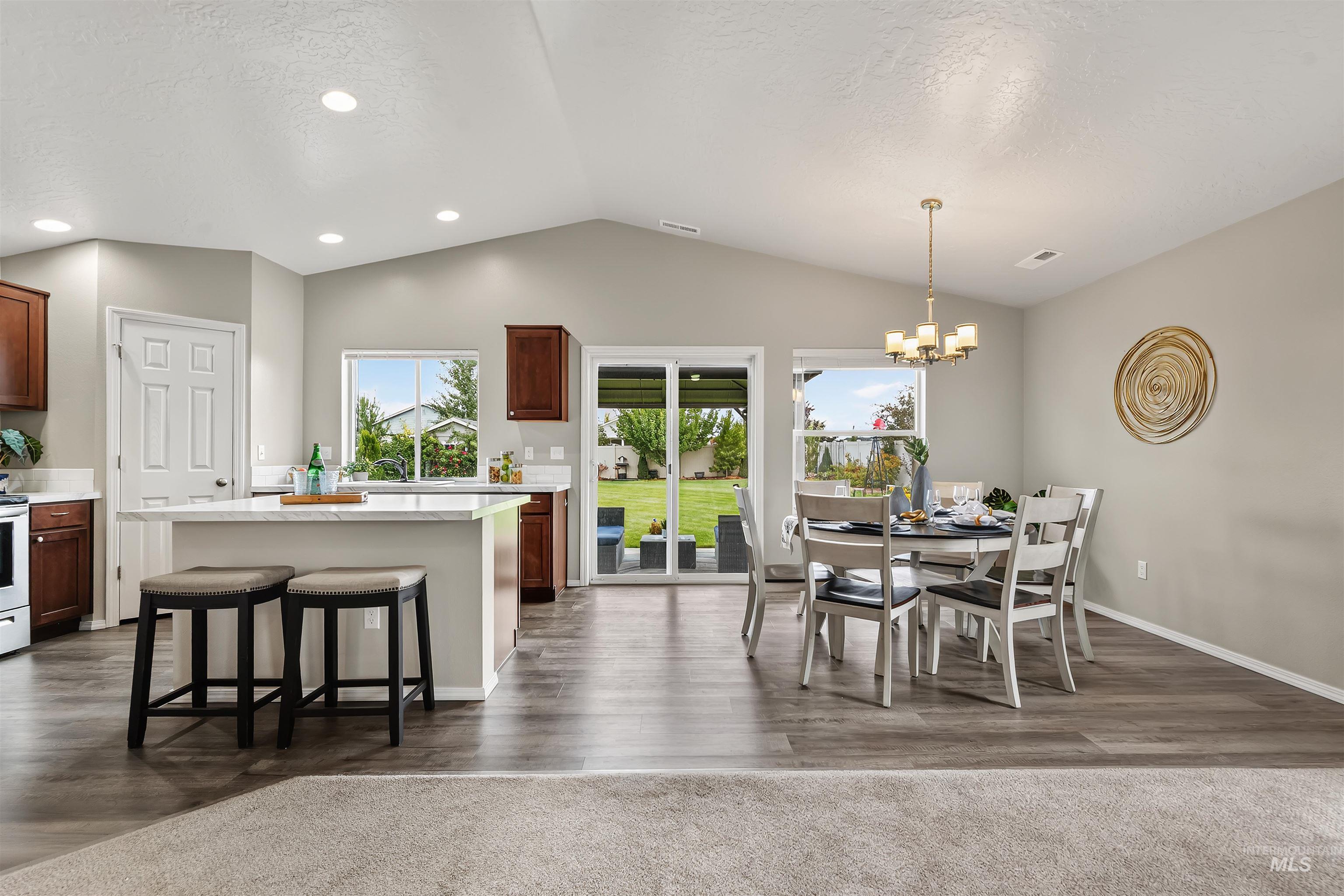 236 W Screech Owl Drive Property Photo 15
