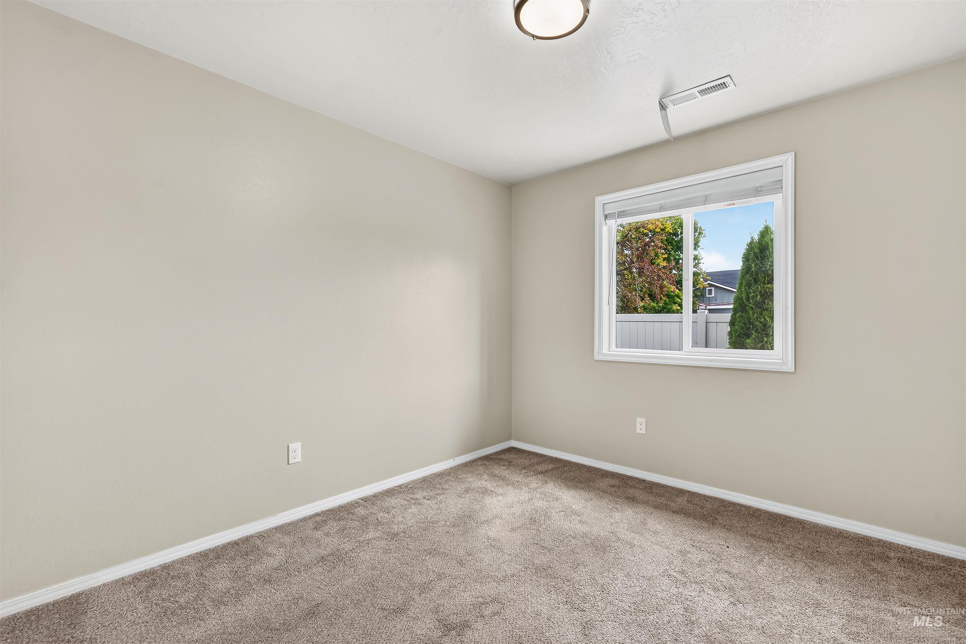 236 W Screech Owl Drive Property Photo 24