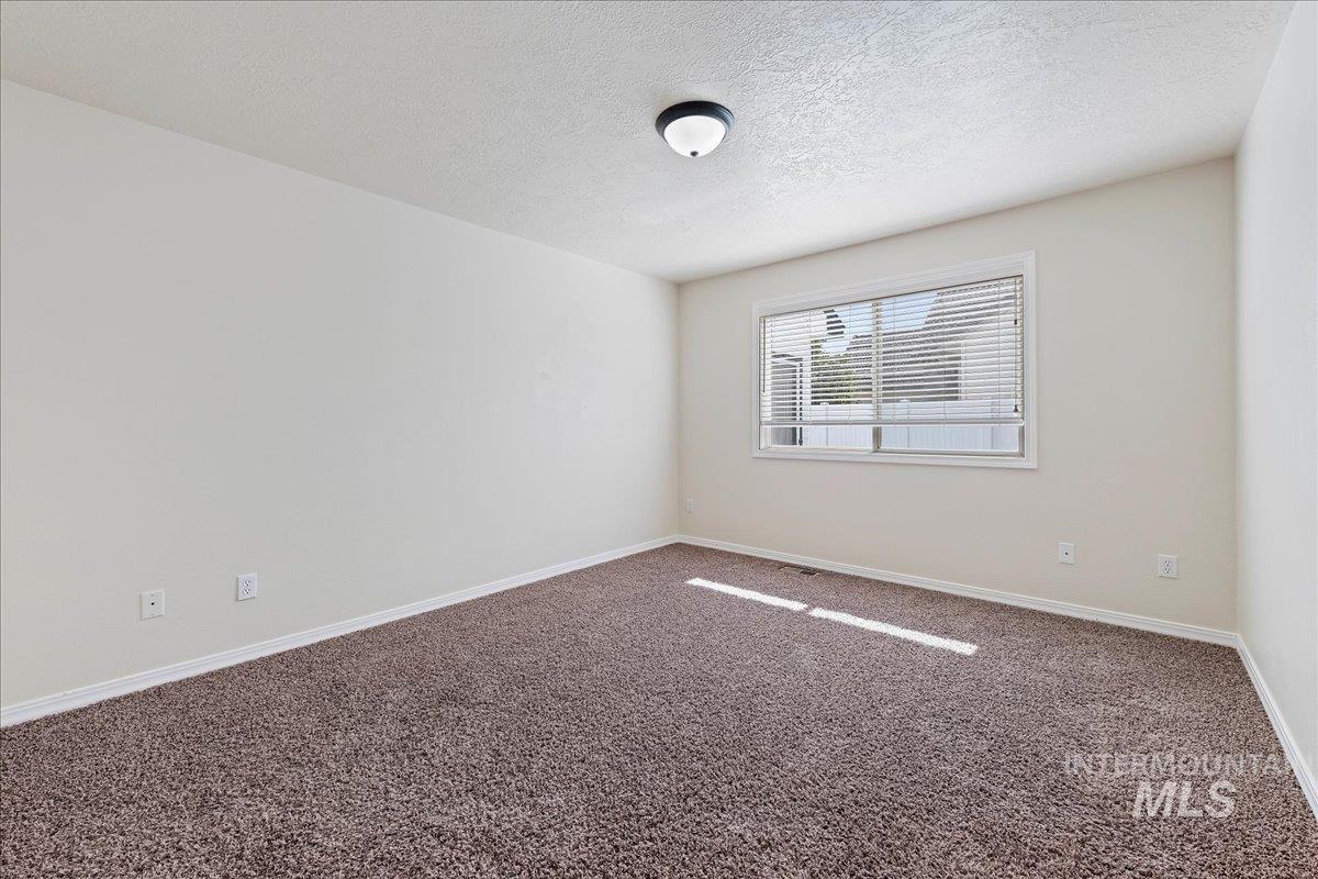 2273 S Weimaraner Way Property Photo 37