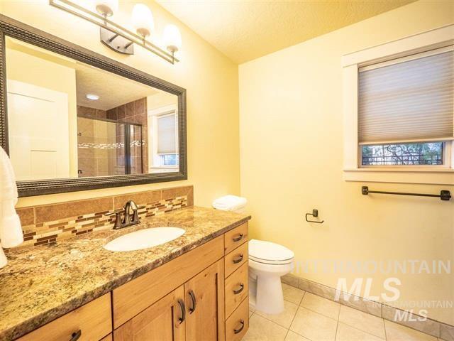 1120 E Warm Springs Ave Property Photo 41