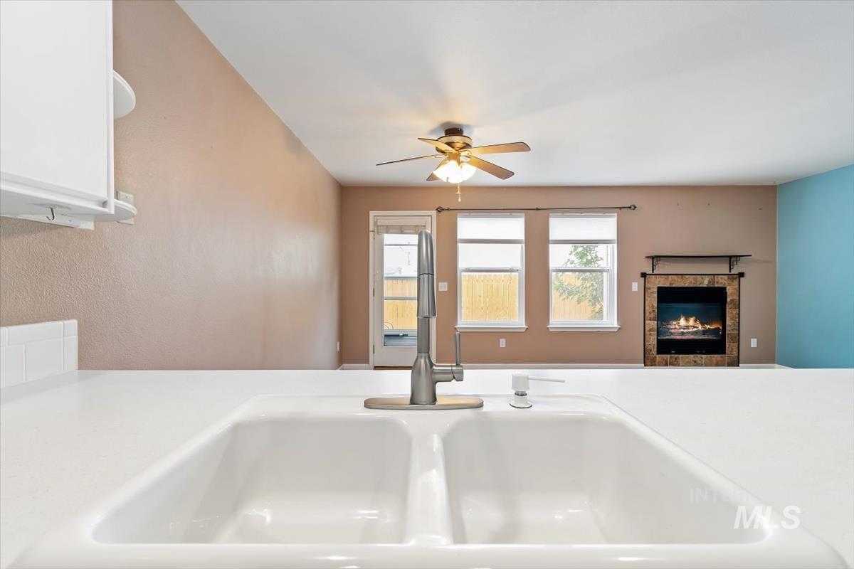 5852 N Cobbler Lane Property Photo 14