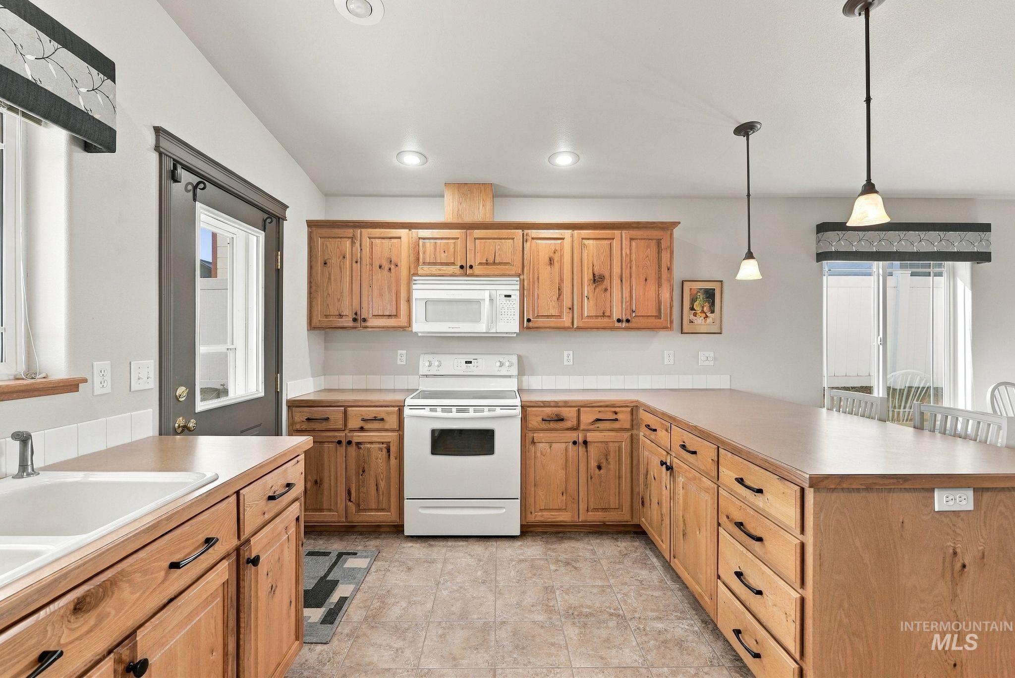 1031 Liberty Dr Property Photo 16