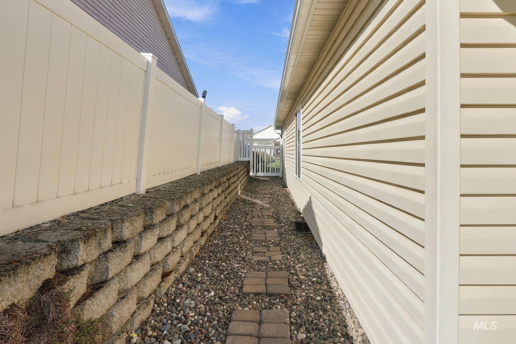 1031 Liberty Dr Property Photo 36