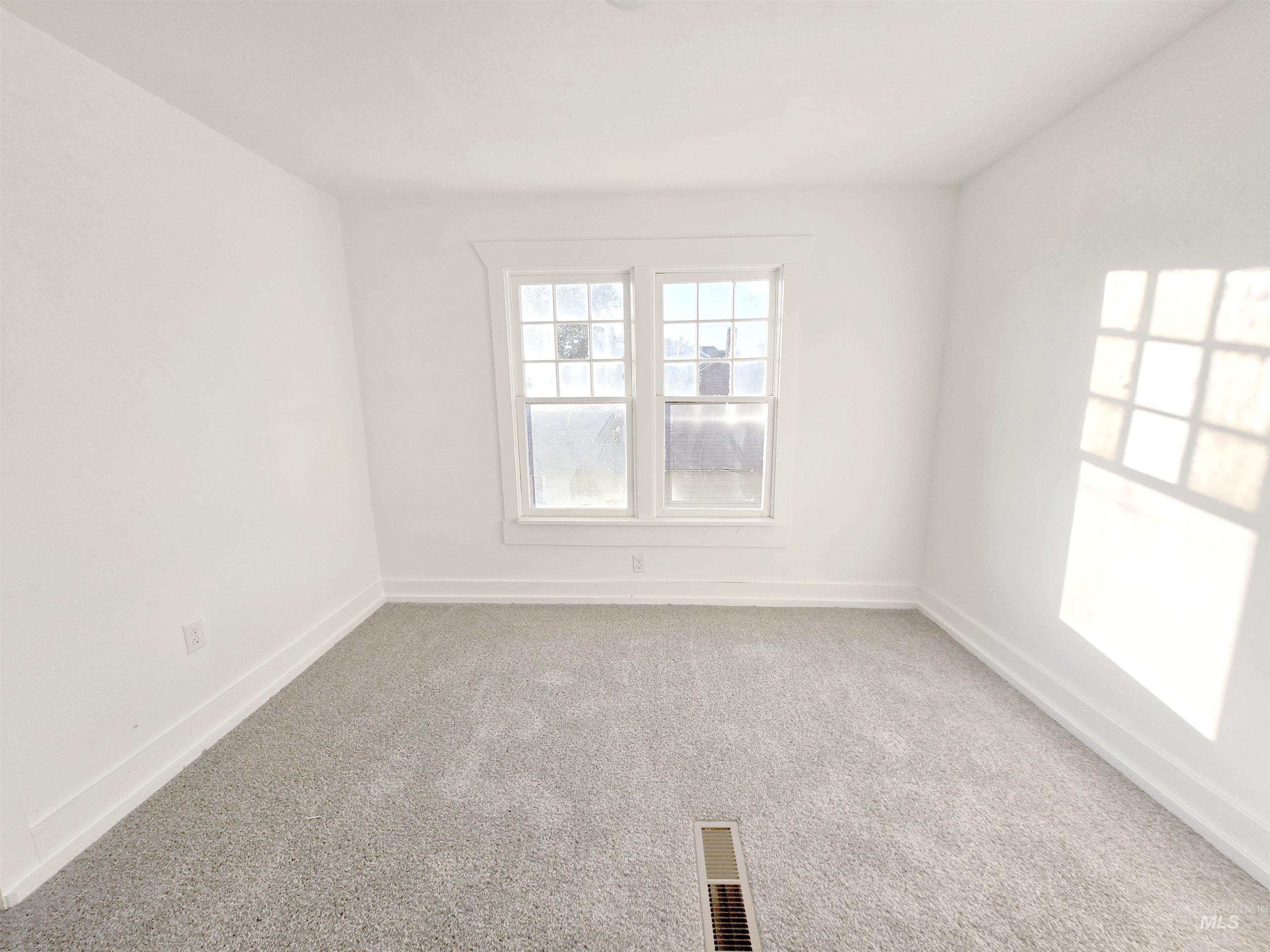 428 2nd Ave. North Property Photo 13