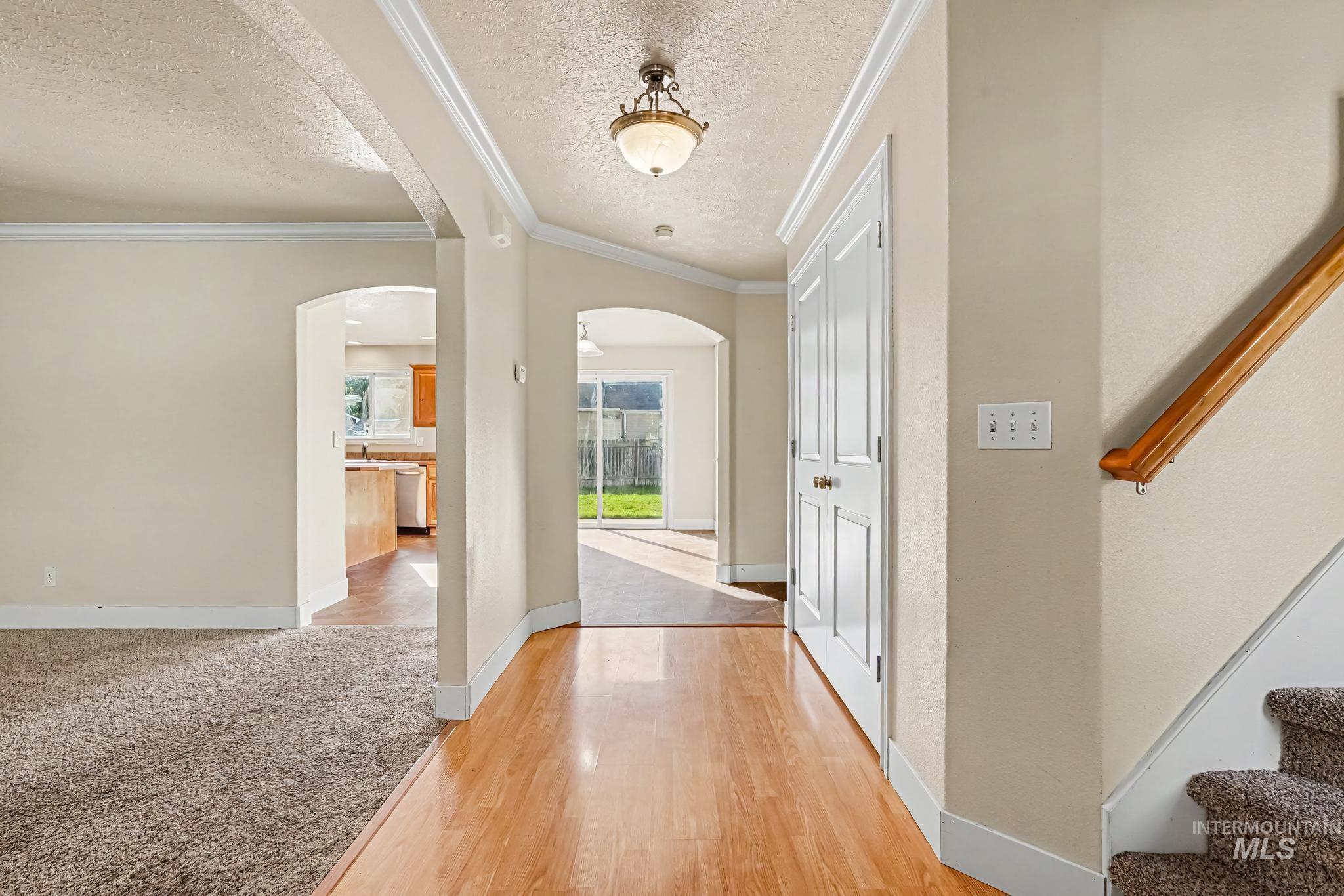 16942 N Darmady Loop Property Photo 3