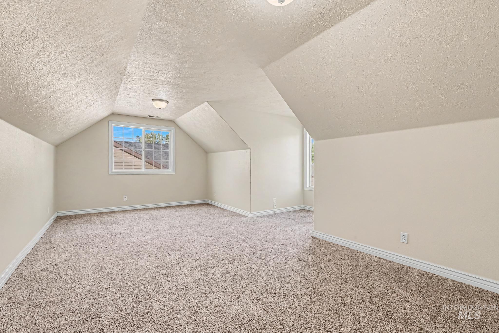 16942 N Darmady Loop Property Photo 15