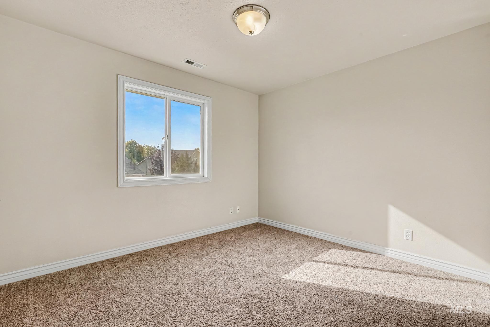 16942 N Darmady Loop Property Photo 16