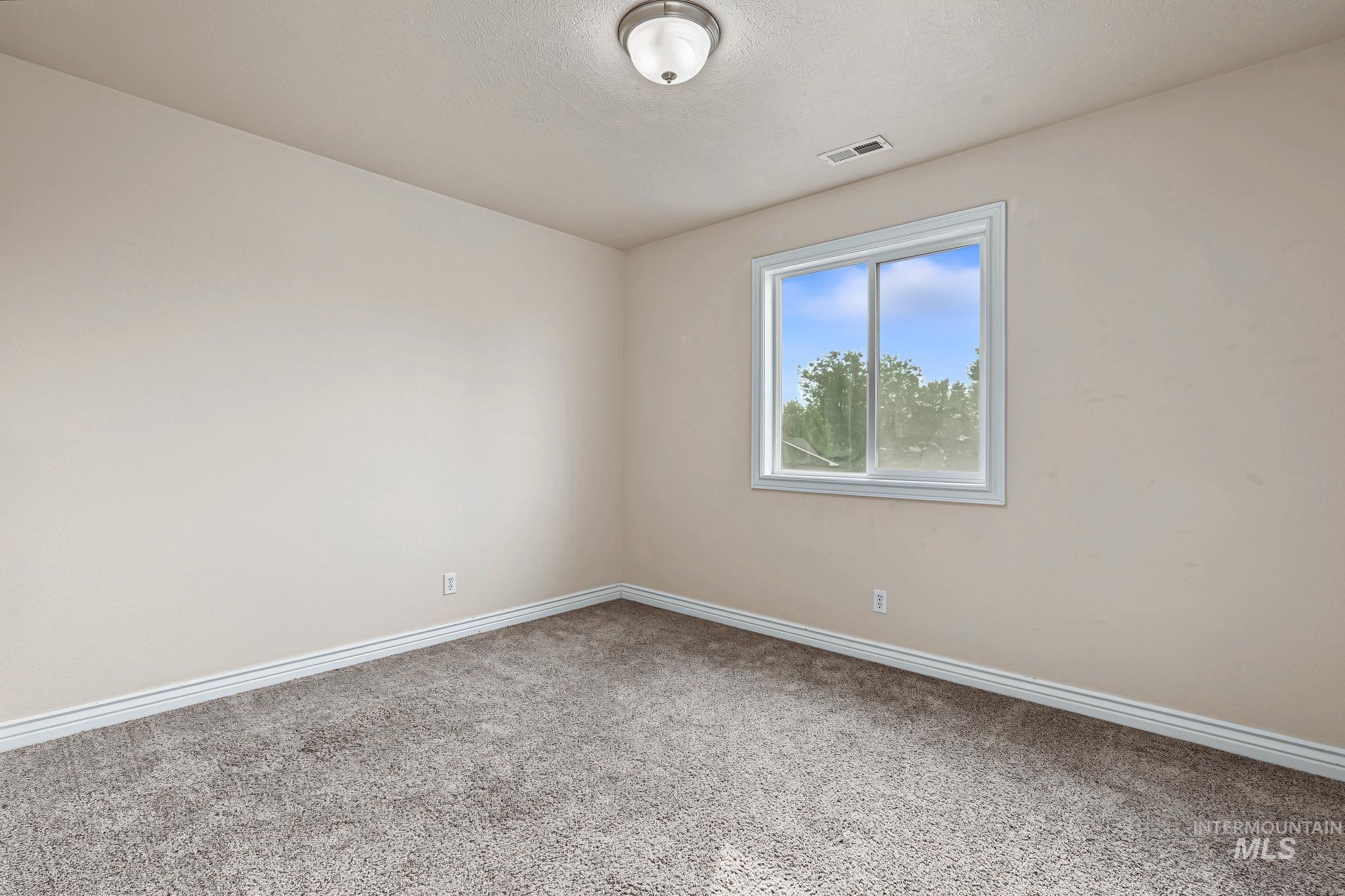 16942 N Darmady Loop Property Photo 17
