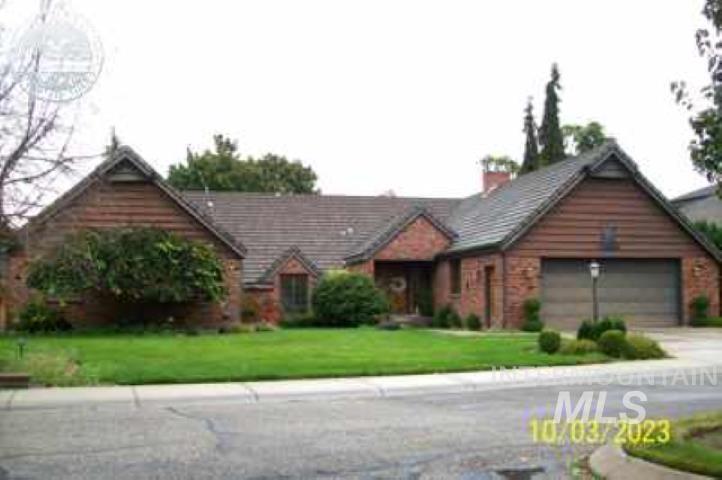 3760 N Gramarcy Property Photo 1