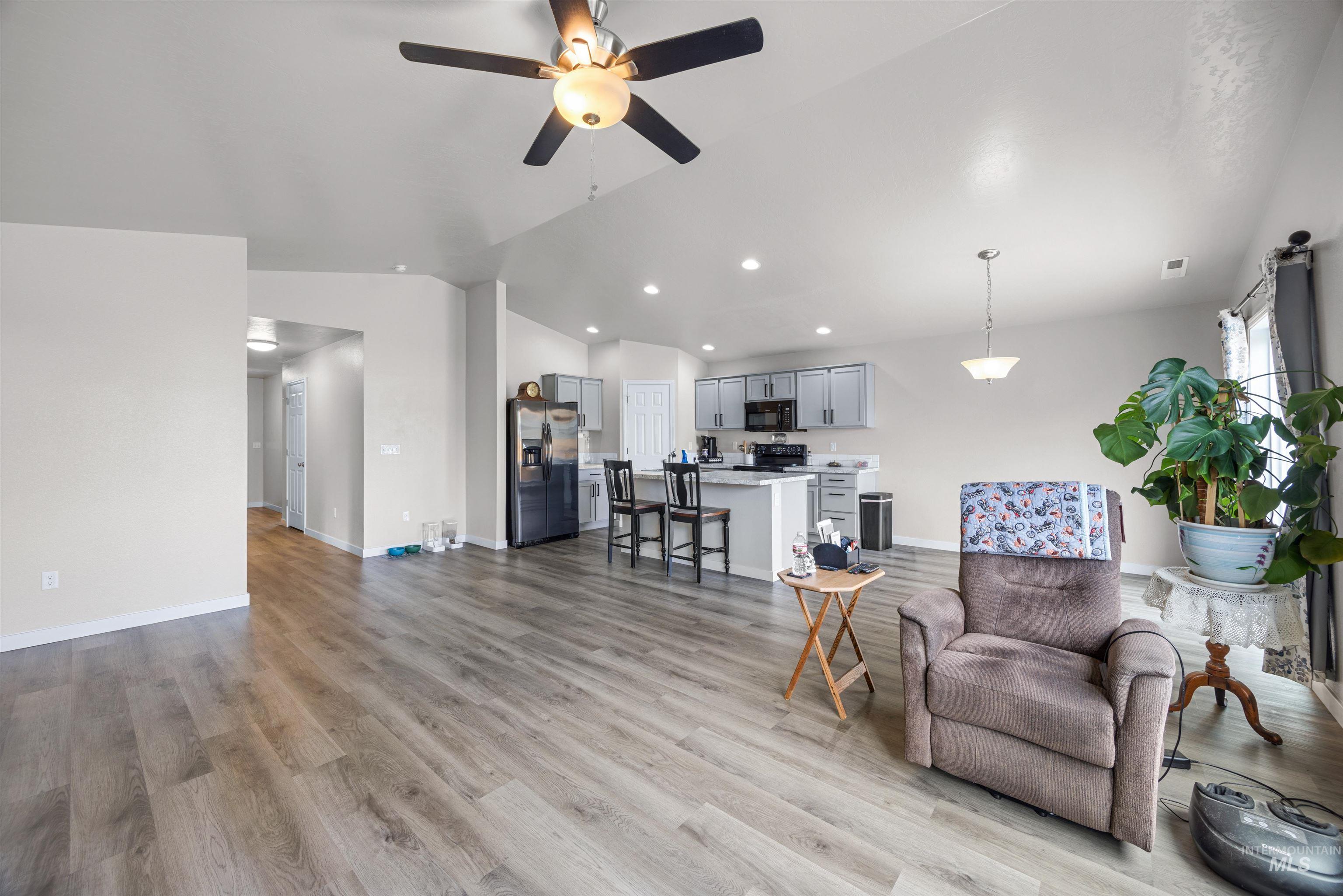 5515 Barkley Way Property Photo 14