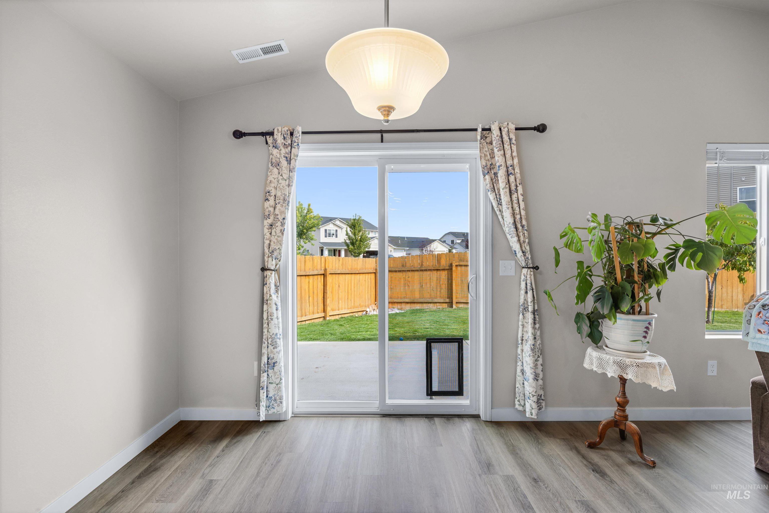 5515 Barkley Way Property Photo 16
