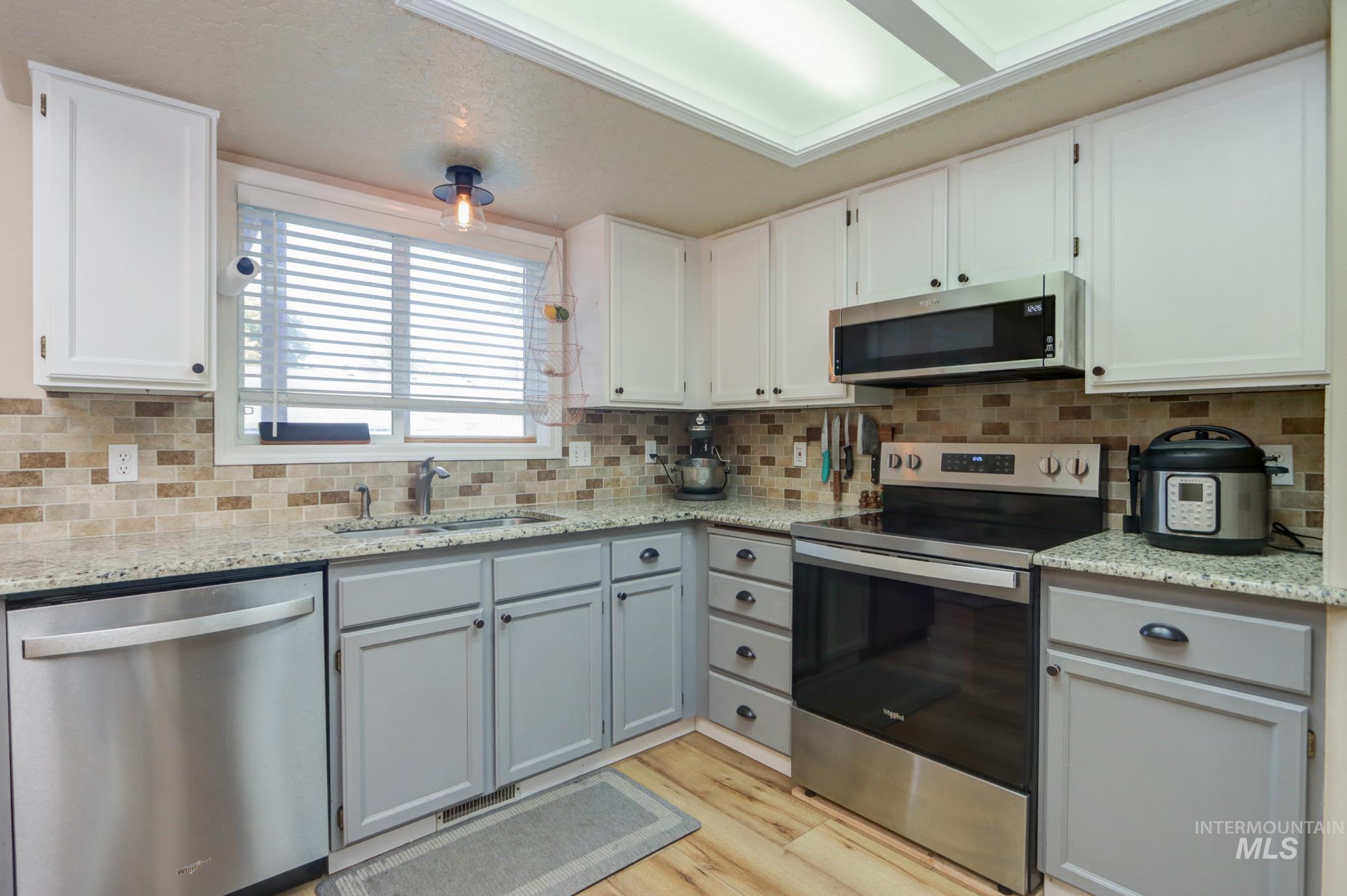 985 W Greenhead St Property Photo 16