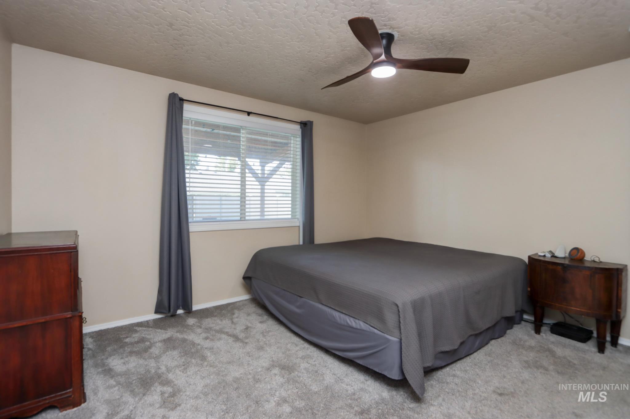 985 W Greenhead St Property Photo 23
