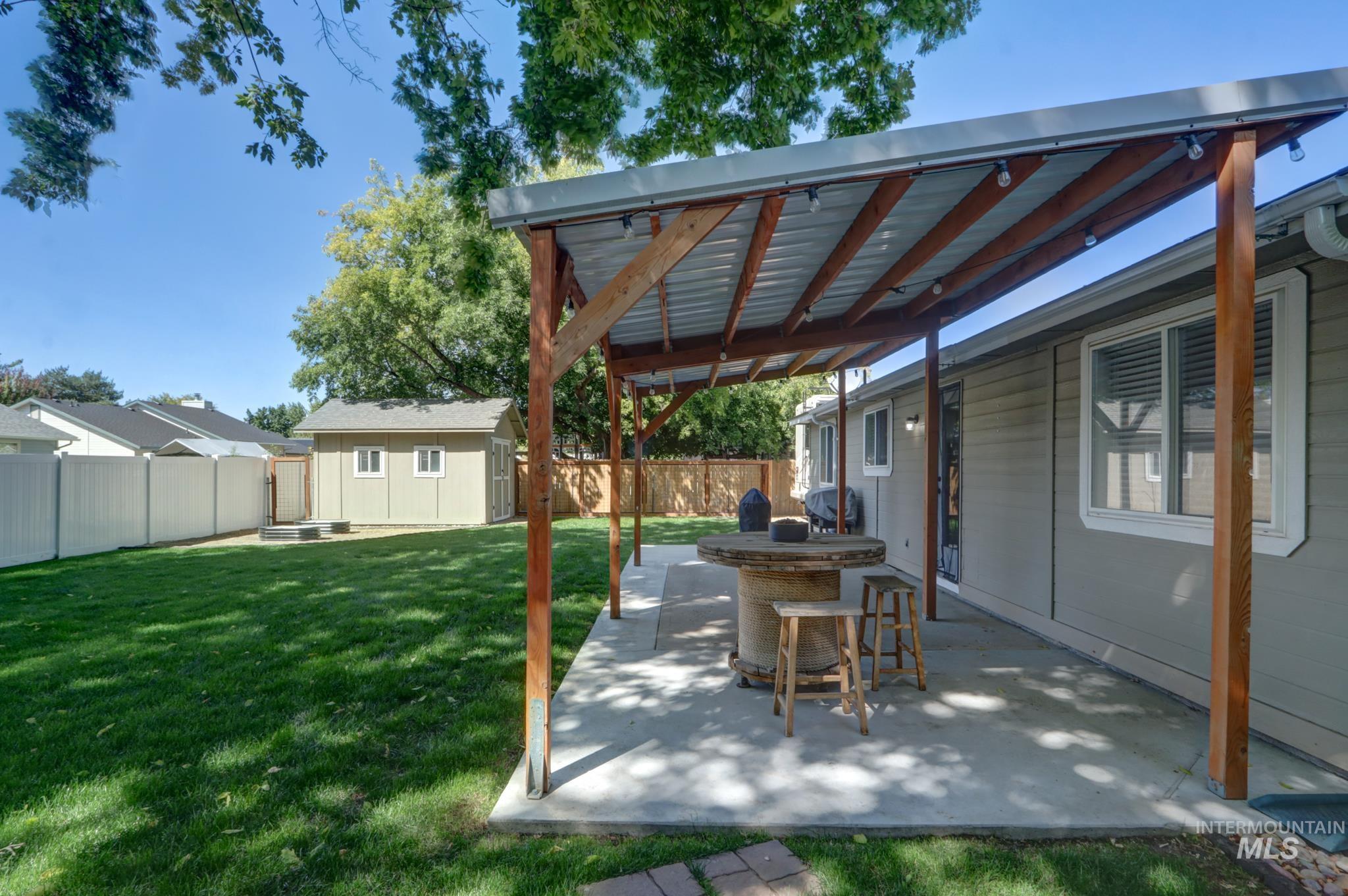 985 W Greenhead St Property Photo 36