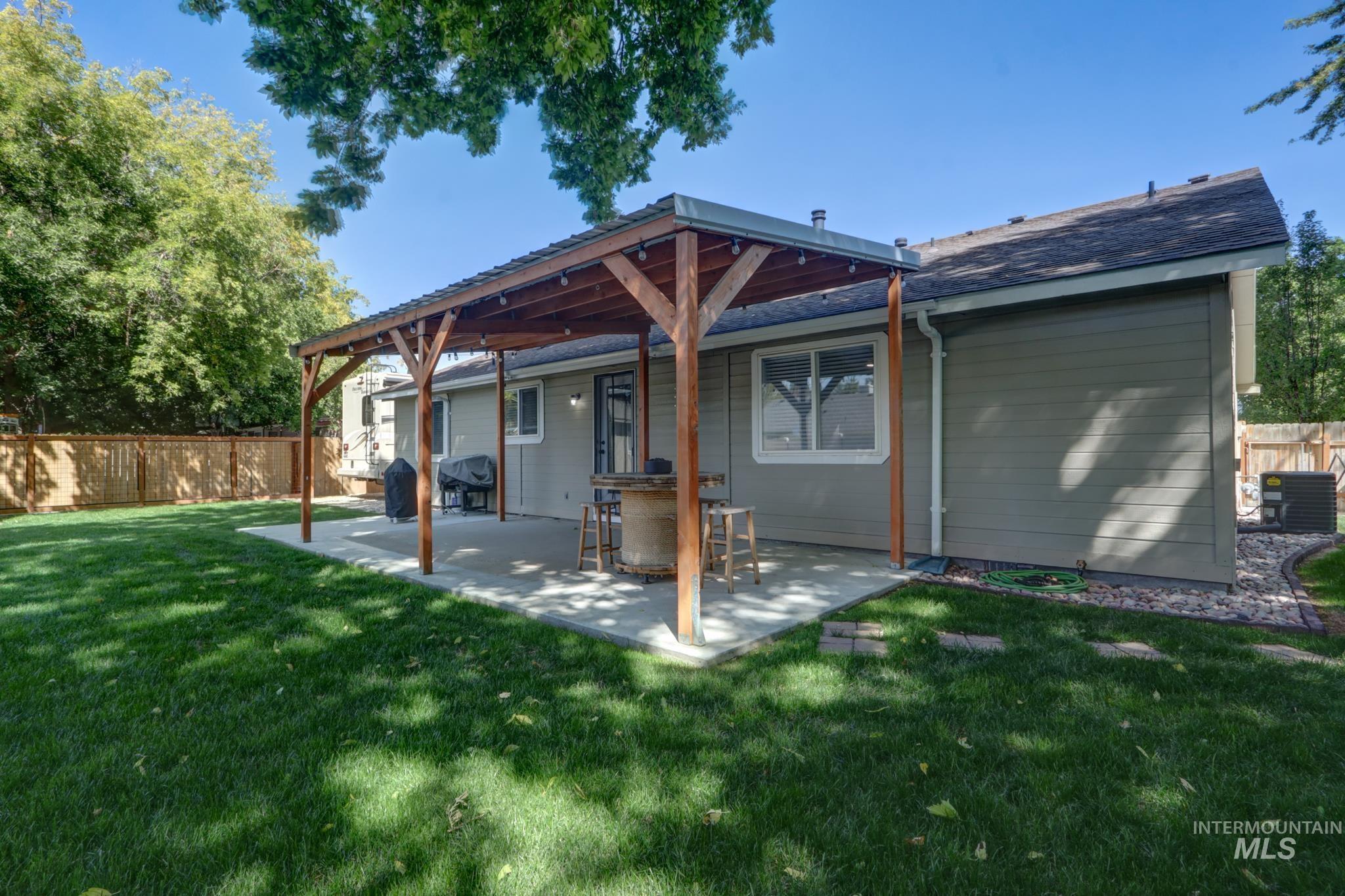 985 W Greenhead St Property Photo 37