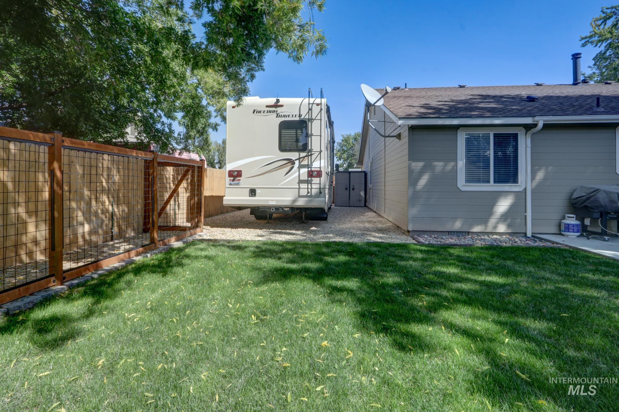 985 W Greenhead St Property Photo 42