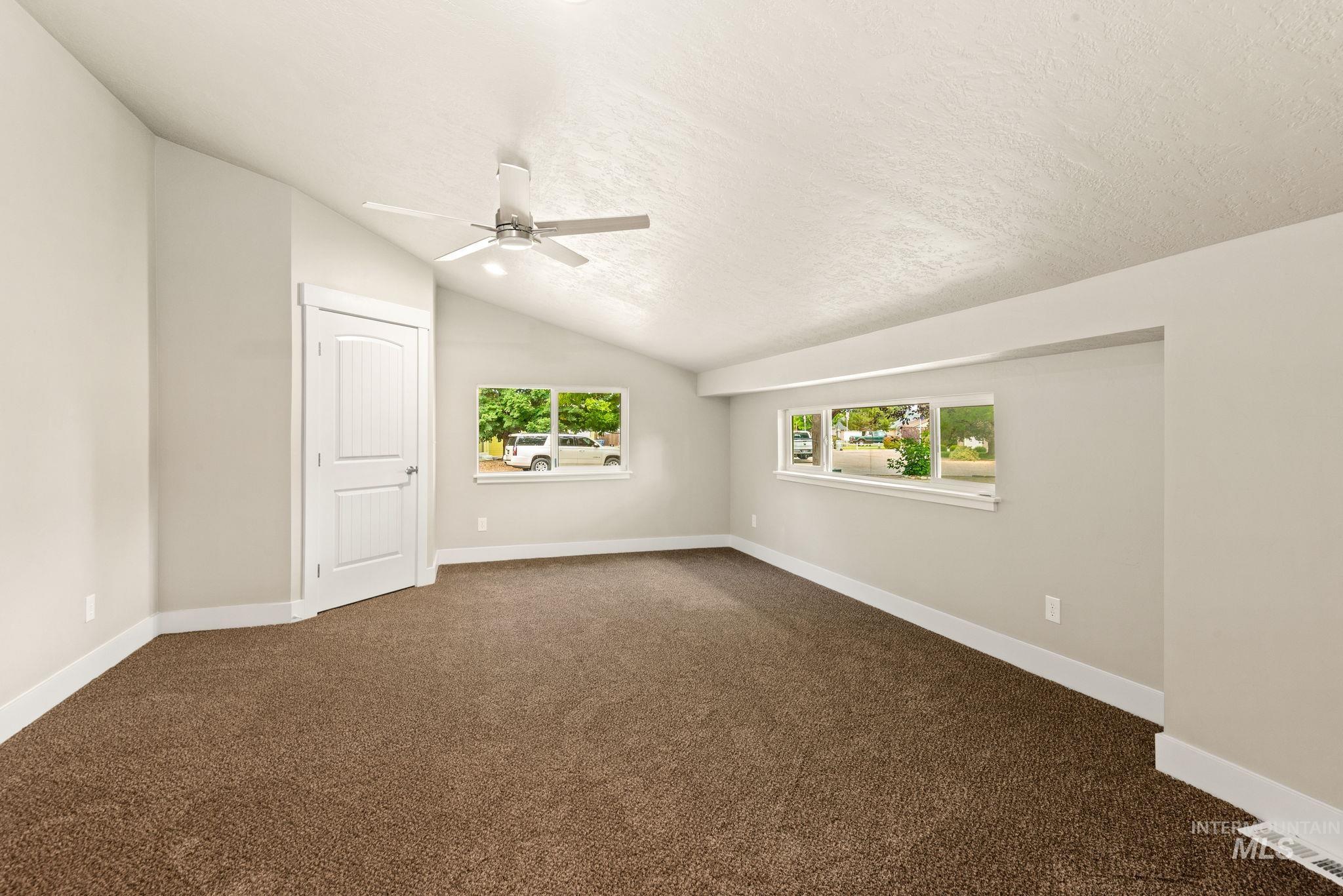 1103 S Camas St. Property Photo 7