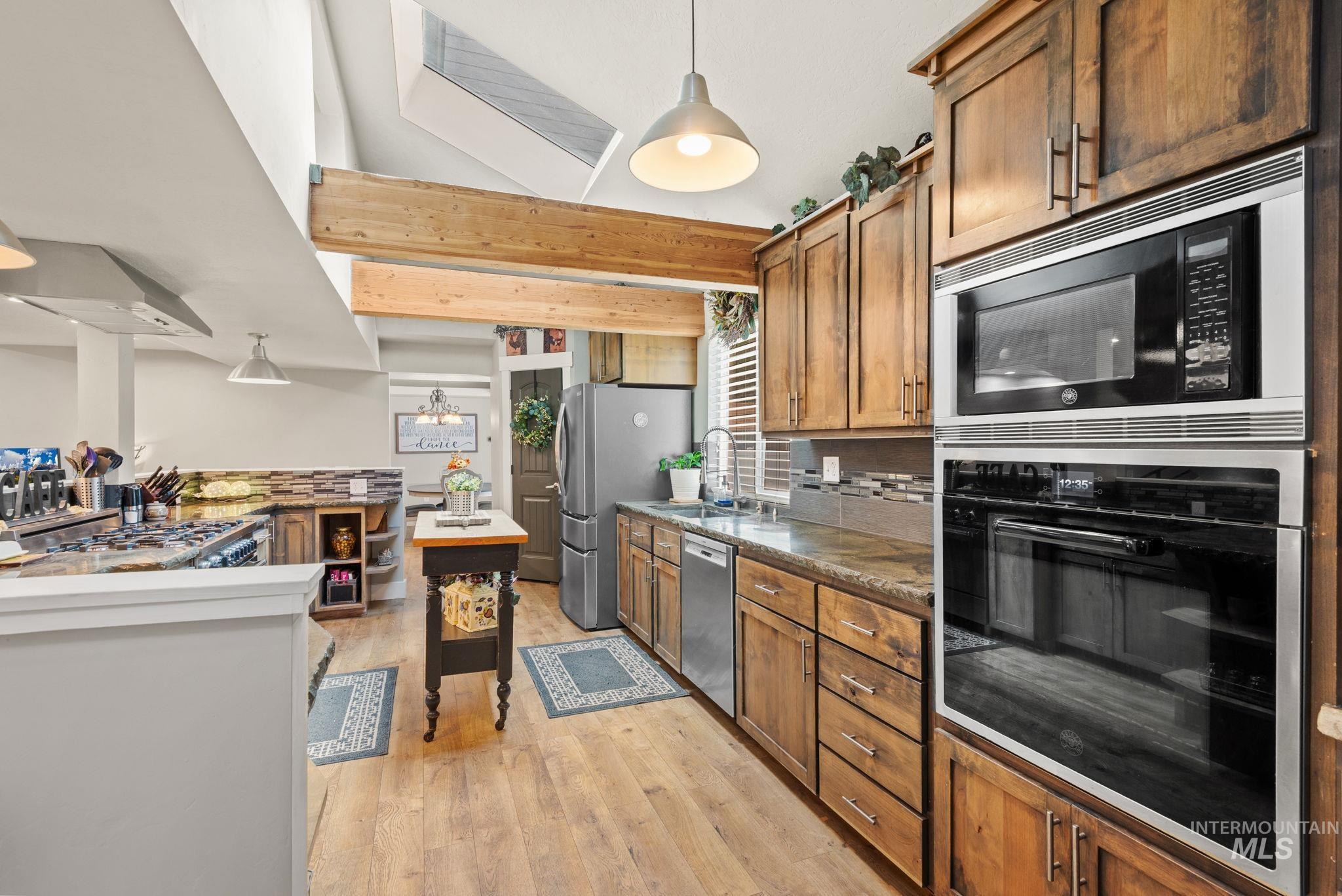 1103 S Camas St. Property Photo 14