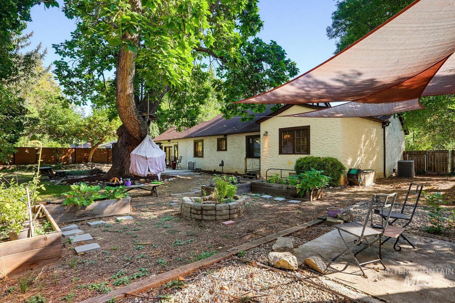 1301 S Owyhee Street Property Photo 39