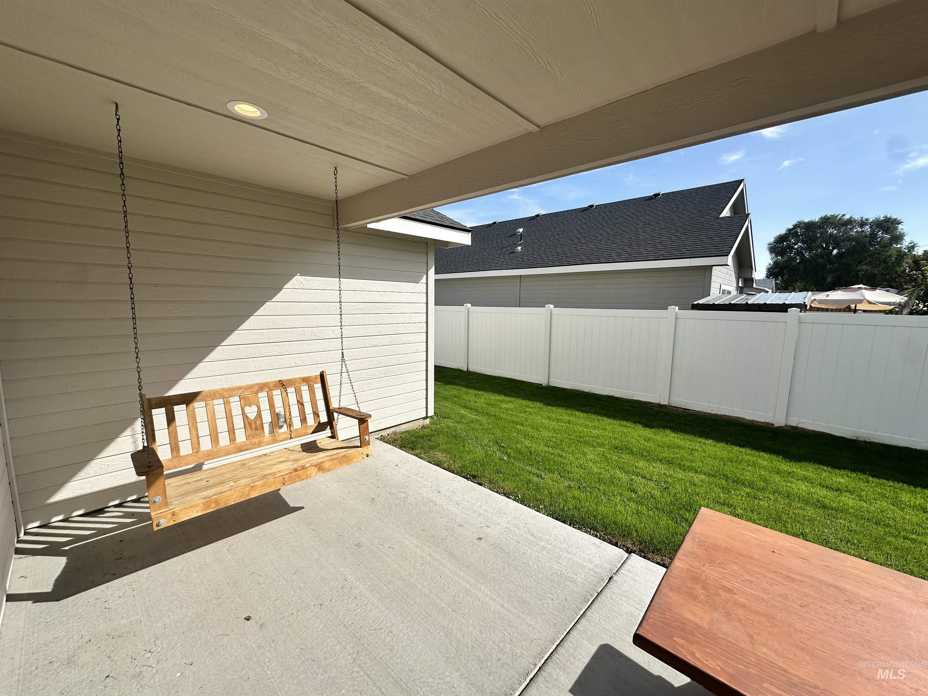 52 Sunset Dr Property Photo 17