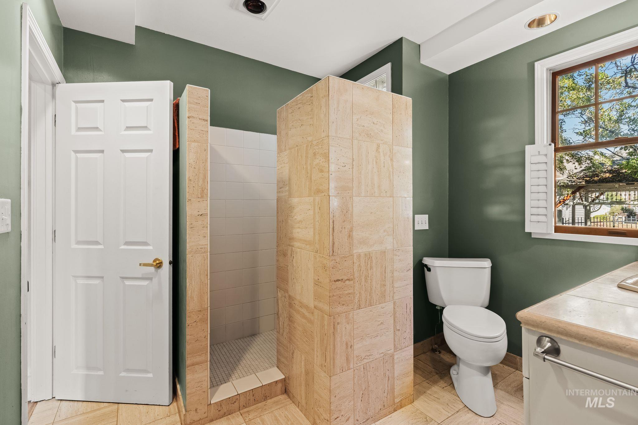 320 4th Street Property Photo 22