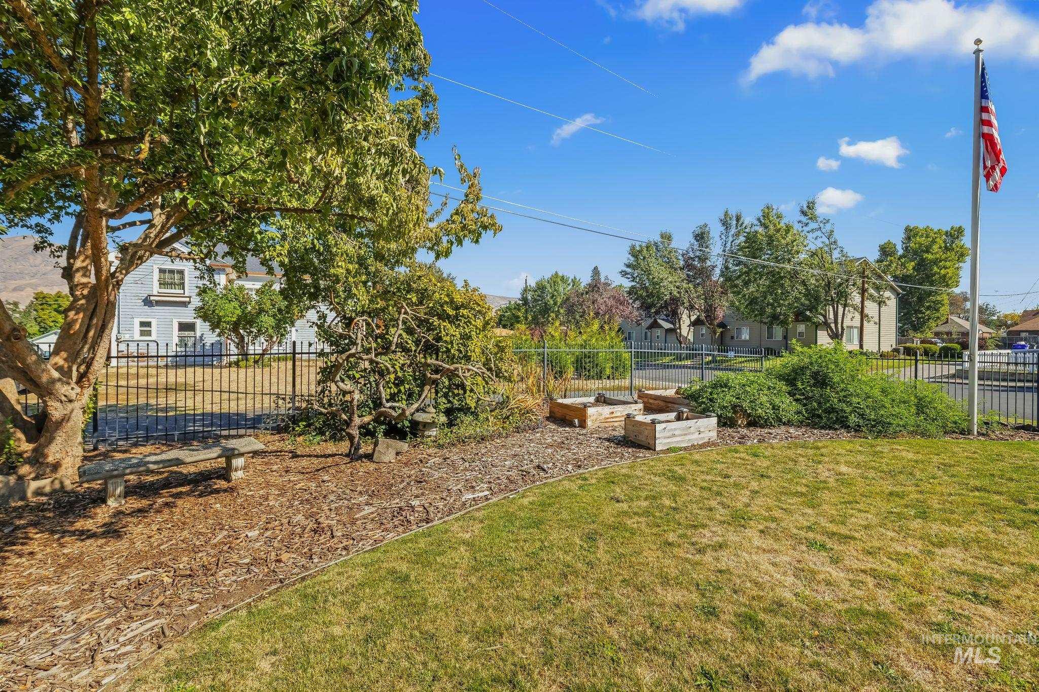 320 4th Street Property Photo 38
