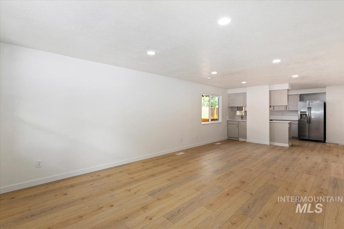 208 Young Ave. Property Photo 6