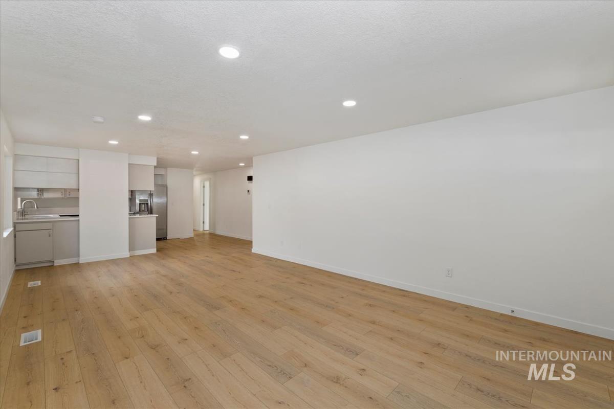 208 Young Ave. Property Photo 7