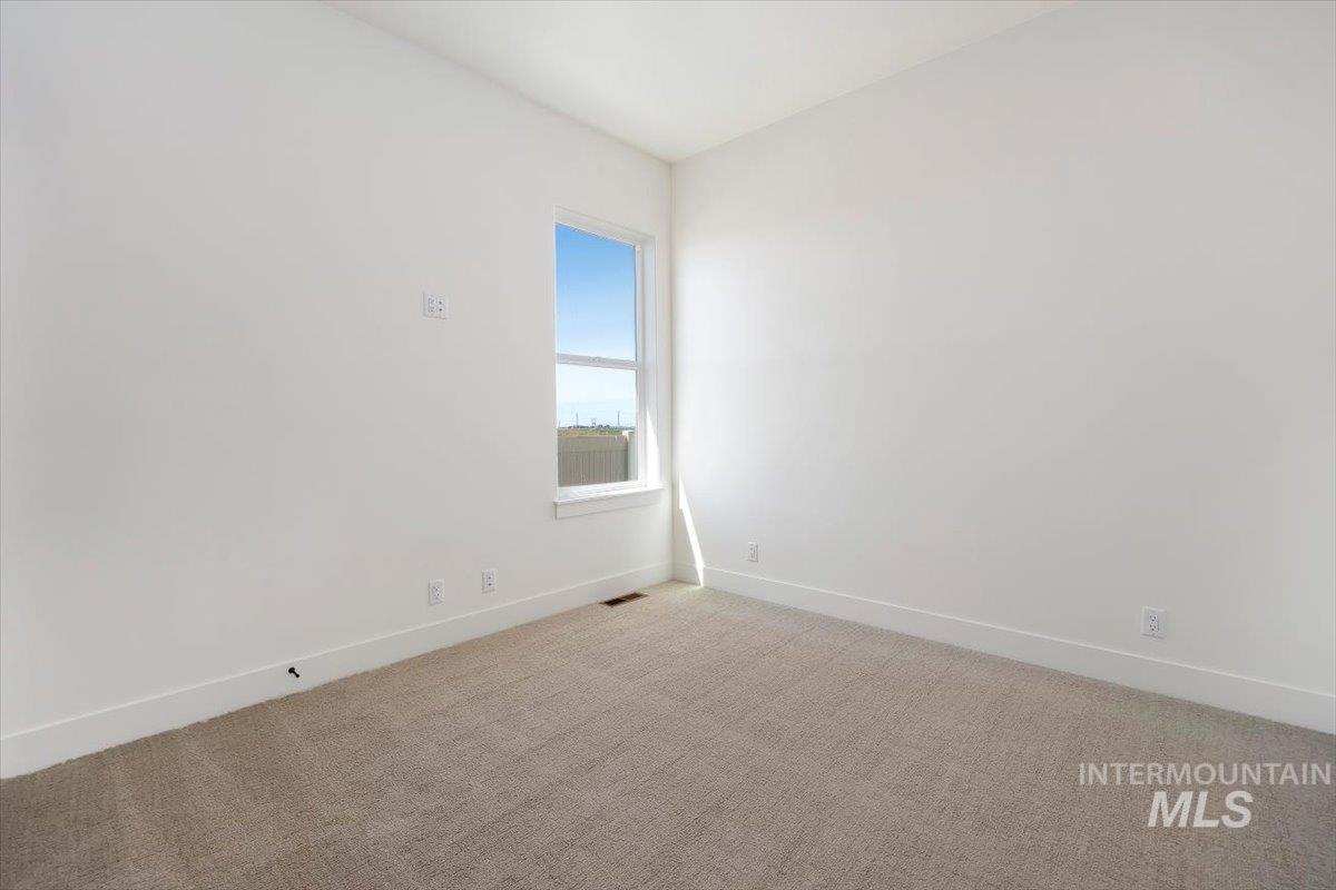 563 Moonstone Rd Property Photo 30