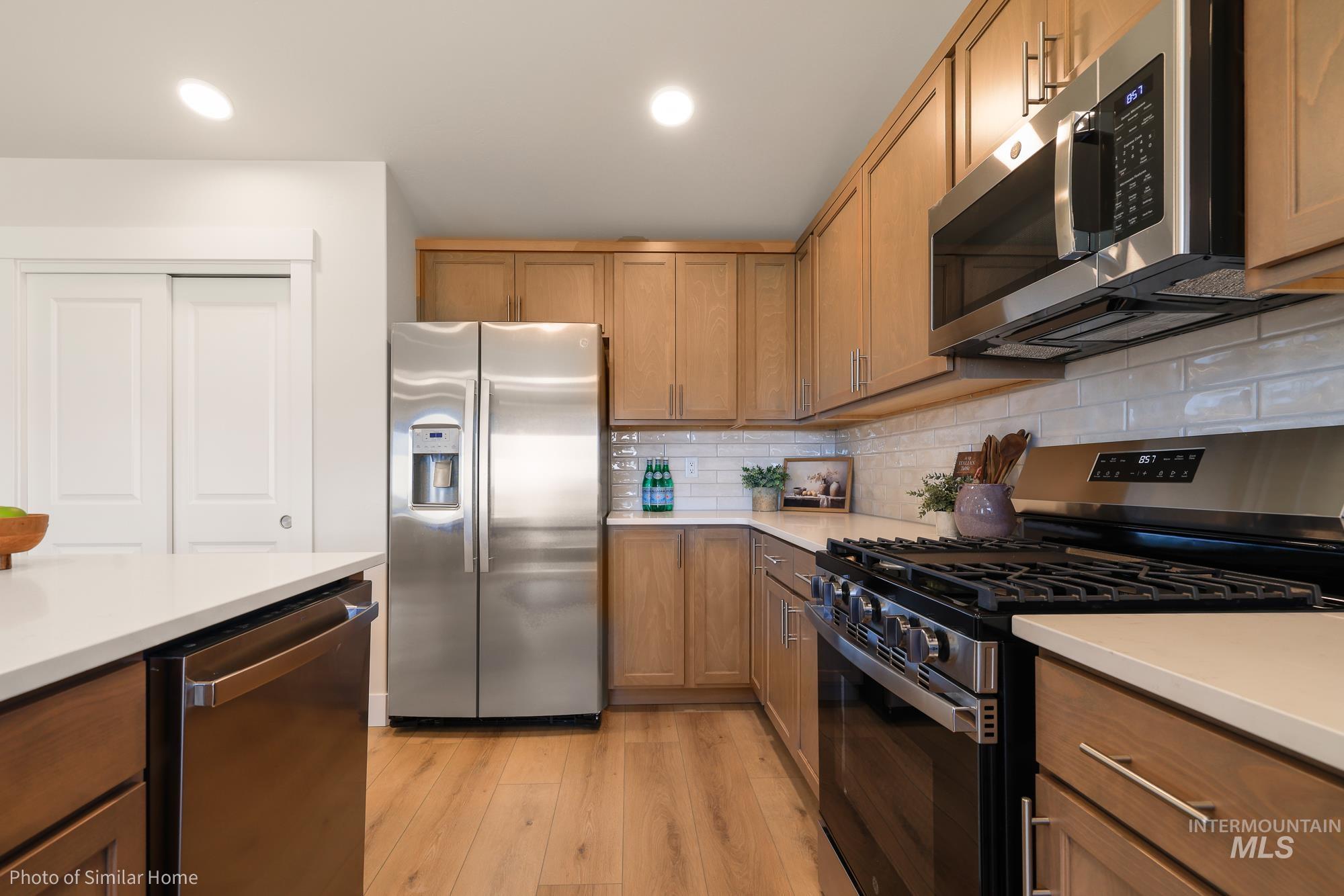 Tbd E Fitz Roy St. Property Photo 8