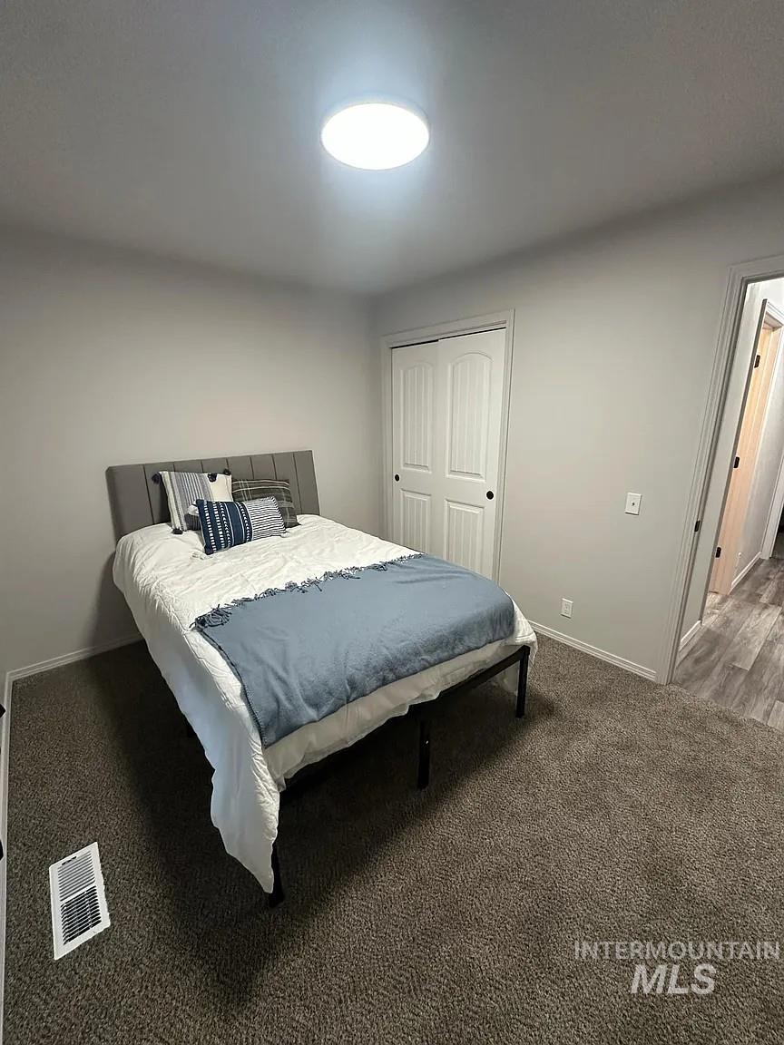 907 Date Property Photo 5