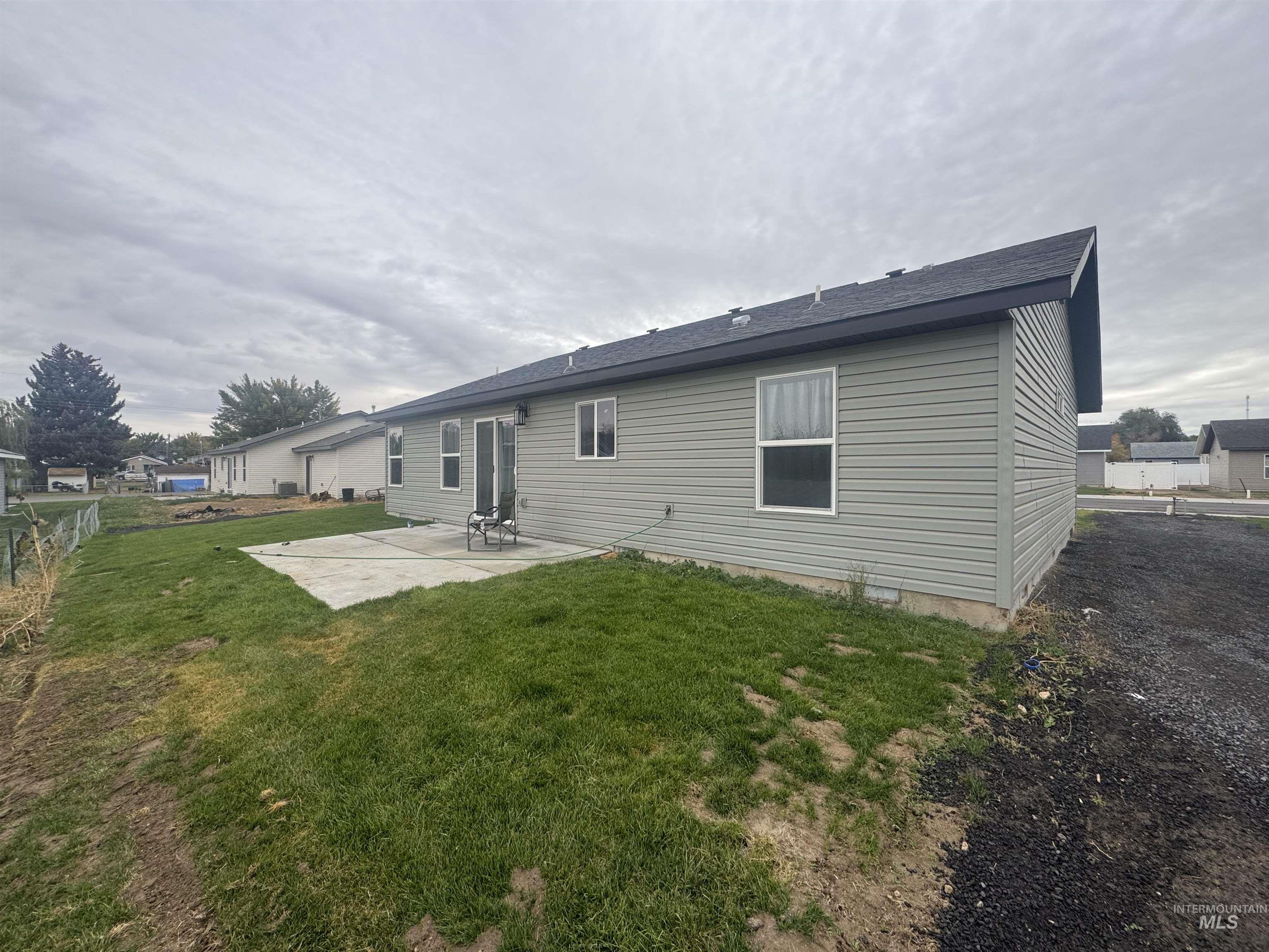 907 Date Property Photo 12