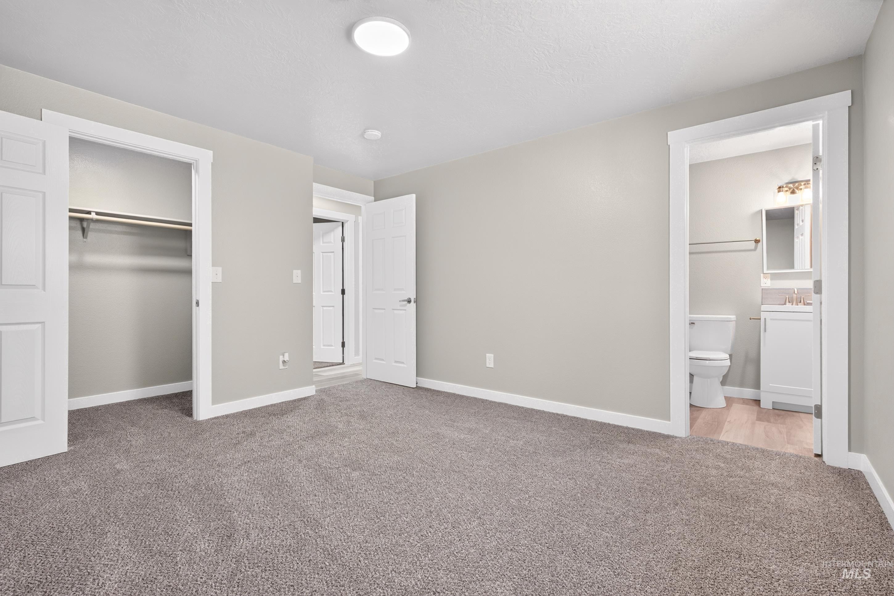 11856 W Race St Property Photo 27