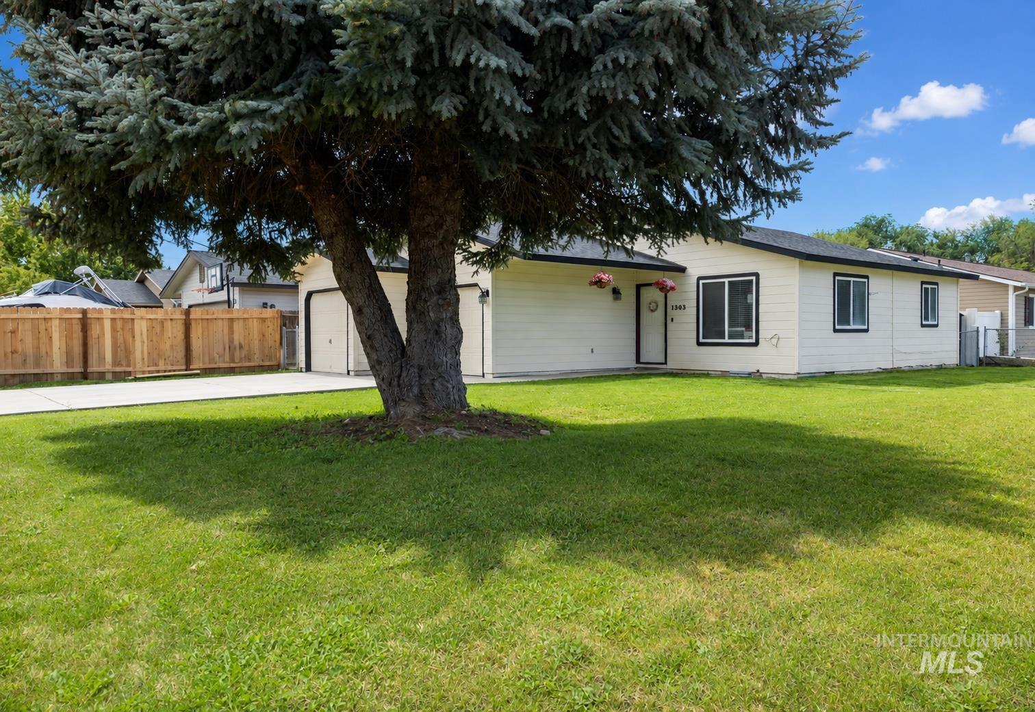 1303 S Elder St Property Photo 2