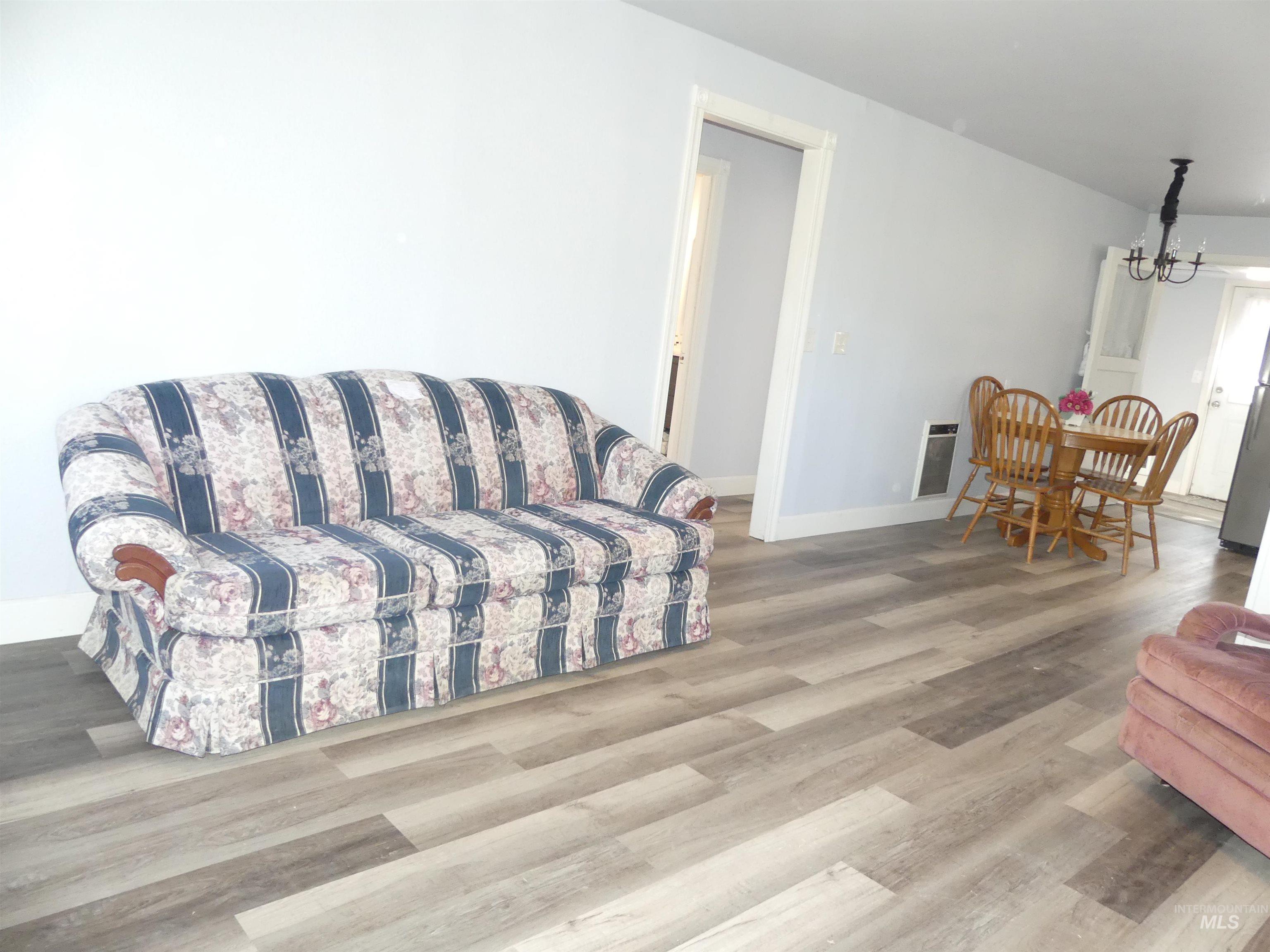 321 Spaulding Ave Property Photo 5