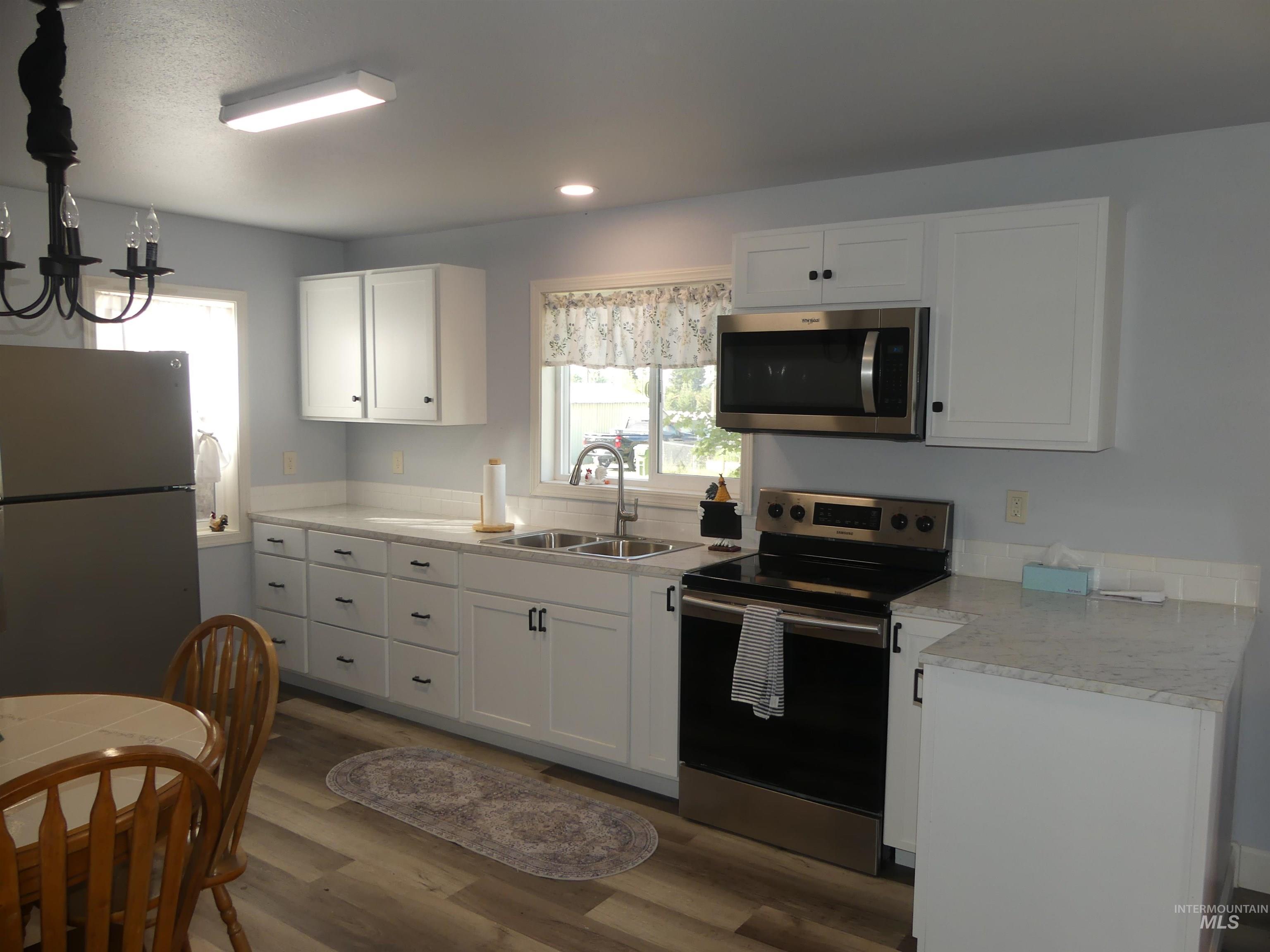 321 Spaulding Ave Property Photo 9