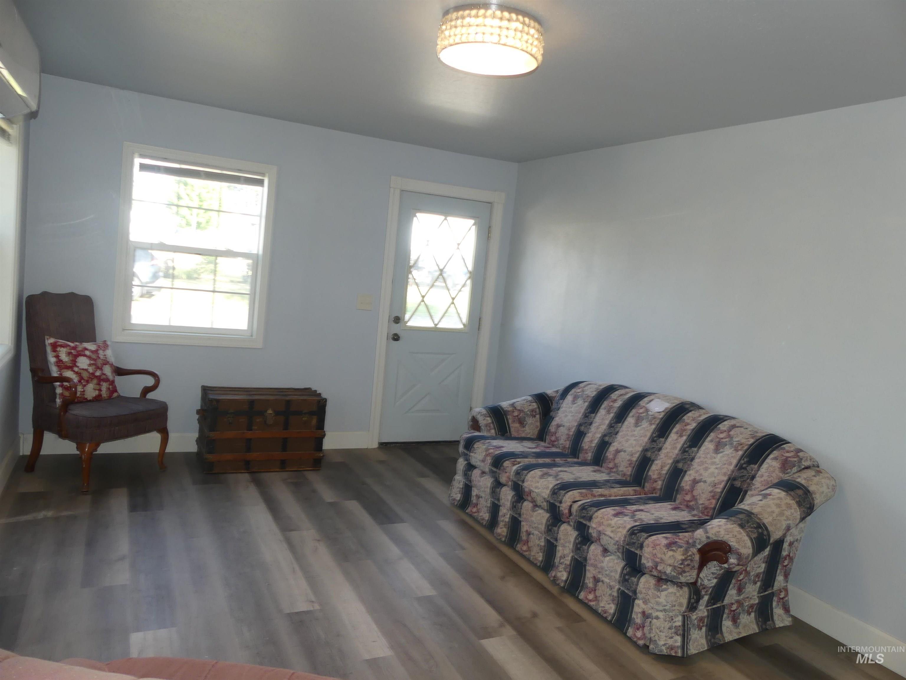 321 Spaulding Ave Property Photo 10
