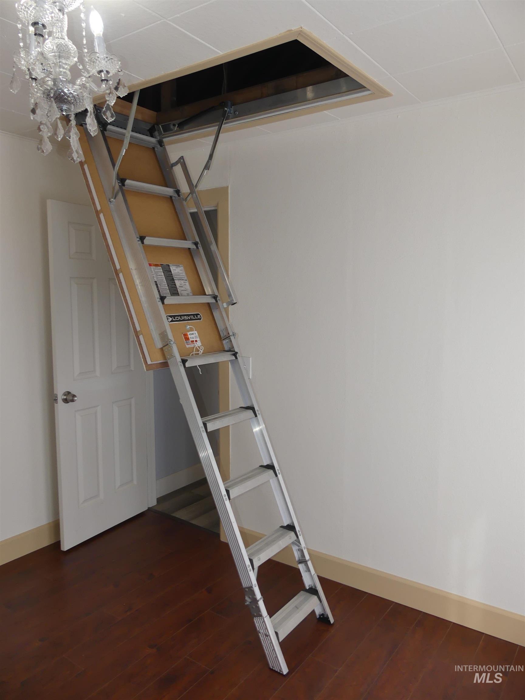 321 Spaulding Ave Property Photo 22