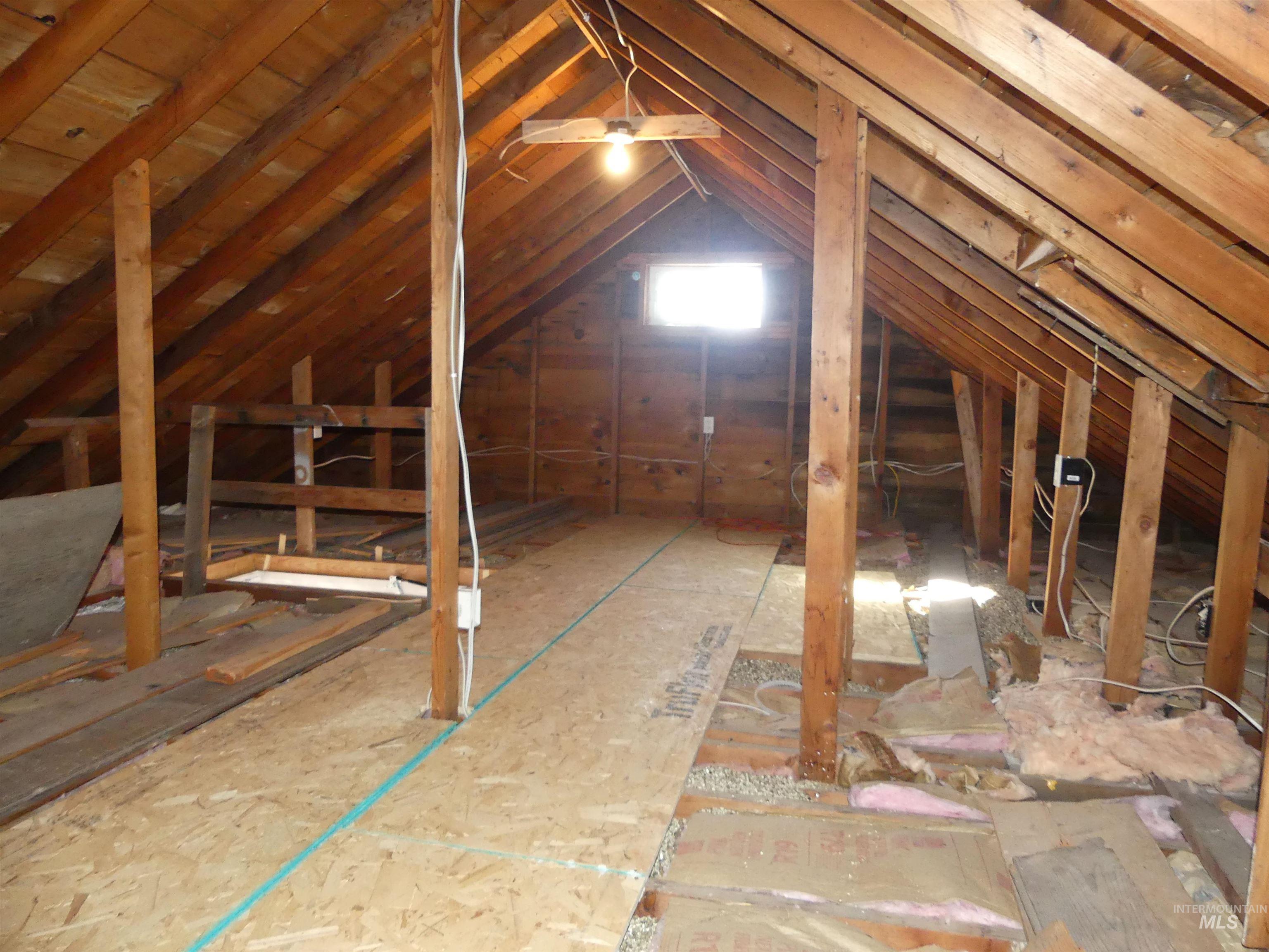 321 Spaulding Ave Property Photo 24