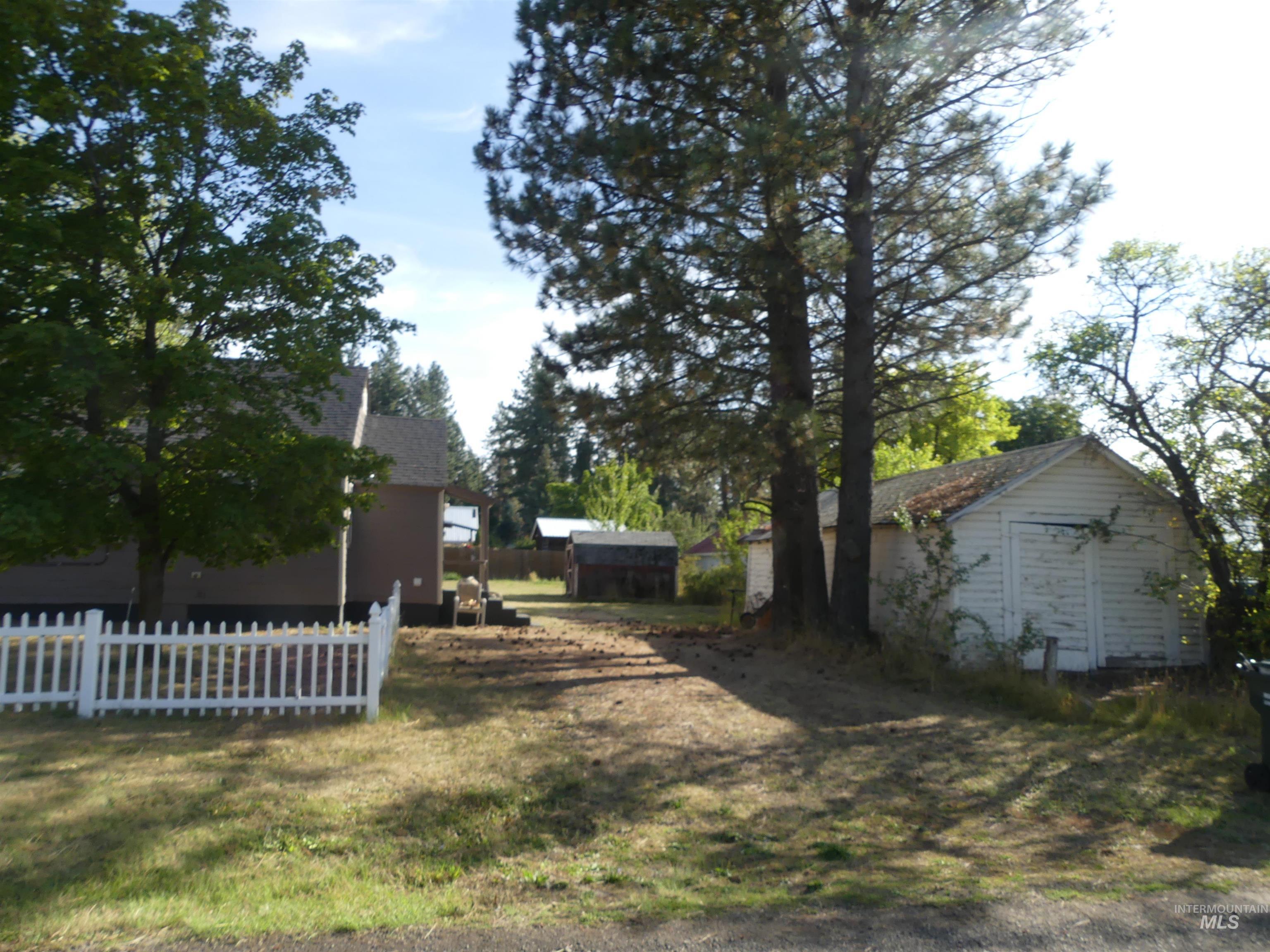 321 Spaulding Ave Property Photo 46