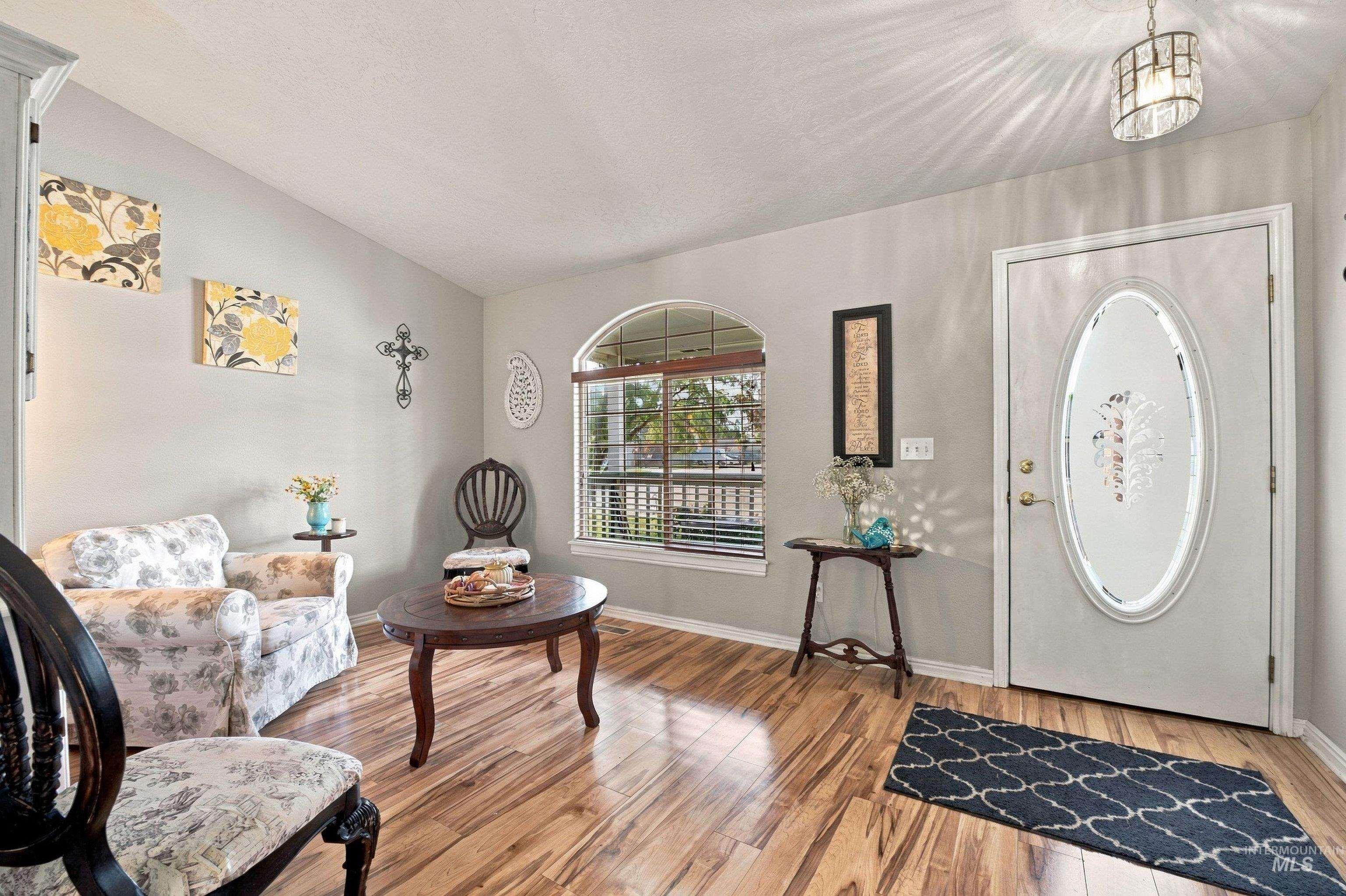 1226 New York St Property Photo 17