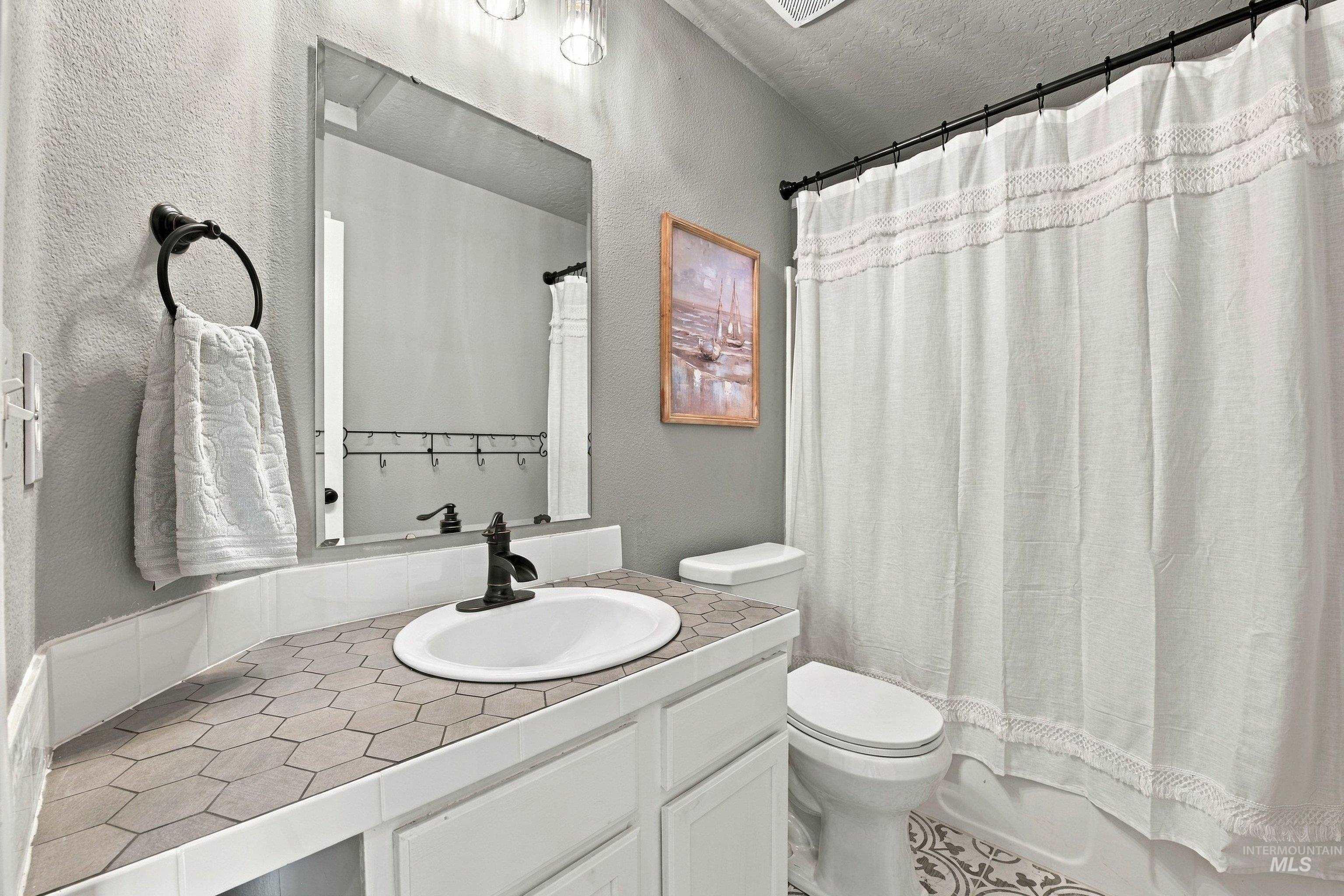 1226 New York St Property Photo 27