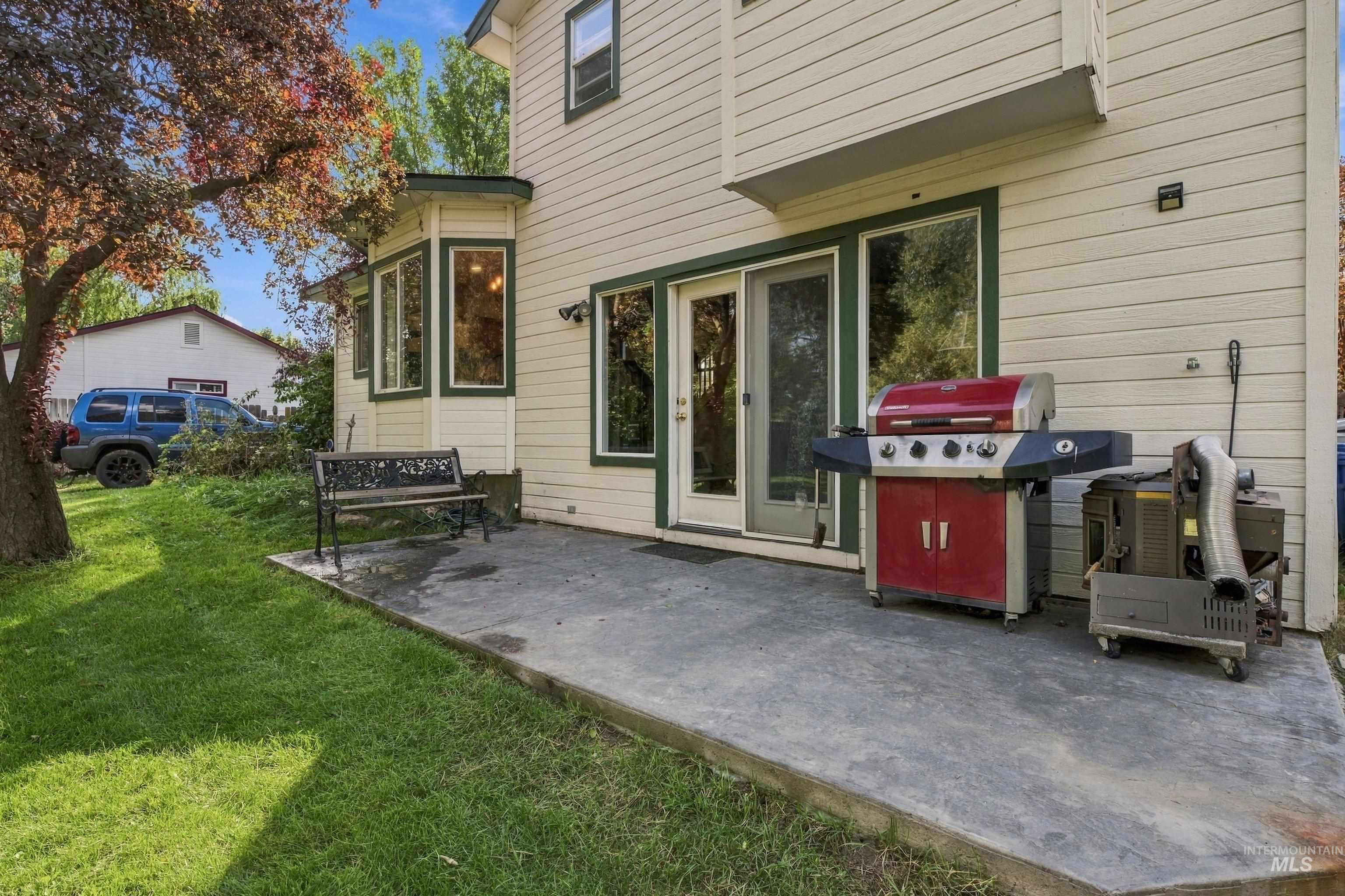 1226 New York St Property Photo 32