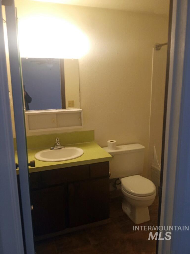 2323 Hillcrest Property Photo 15