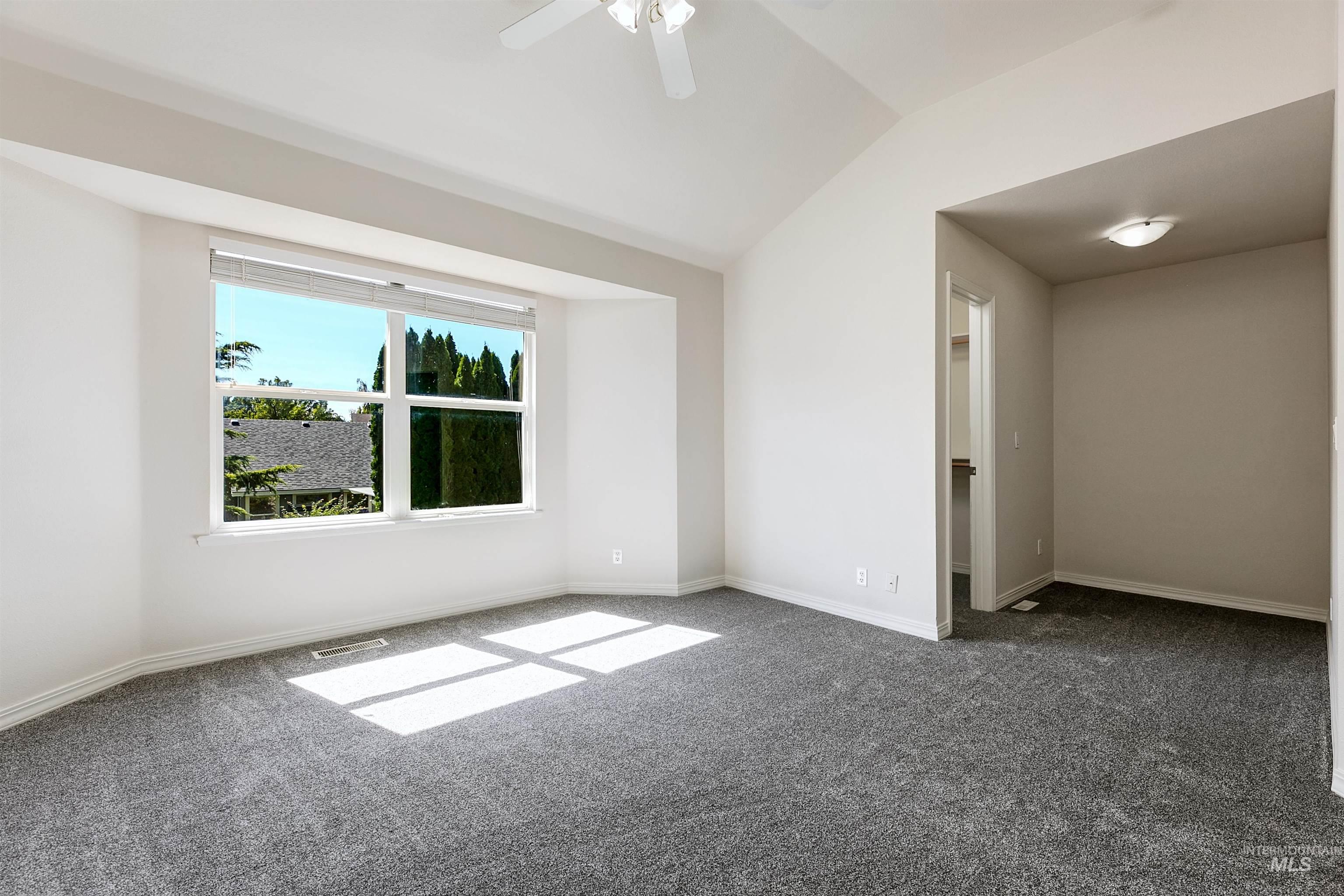 13233 W Buttercup Property Photo 32