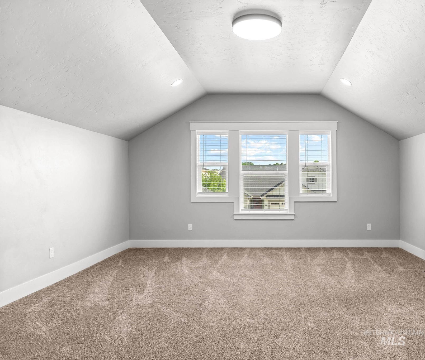2934 E Murchison St Property Photo 36