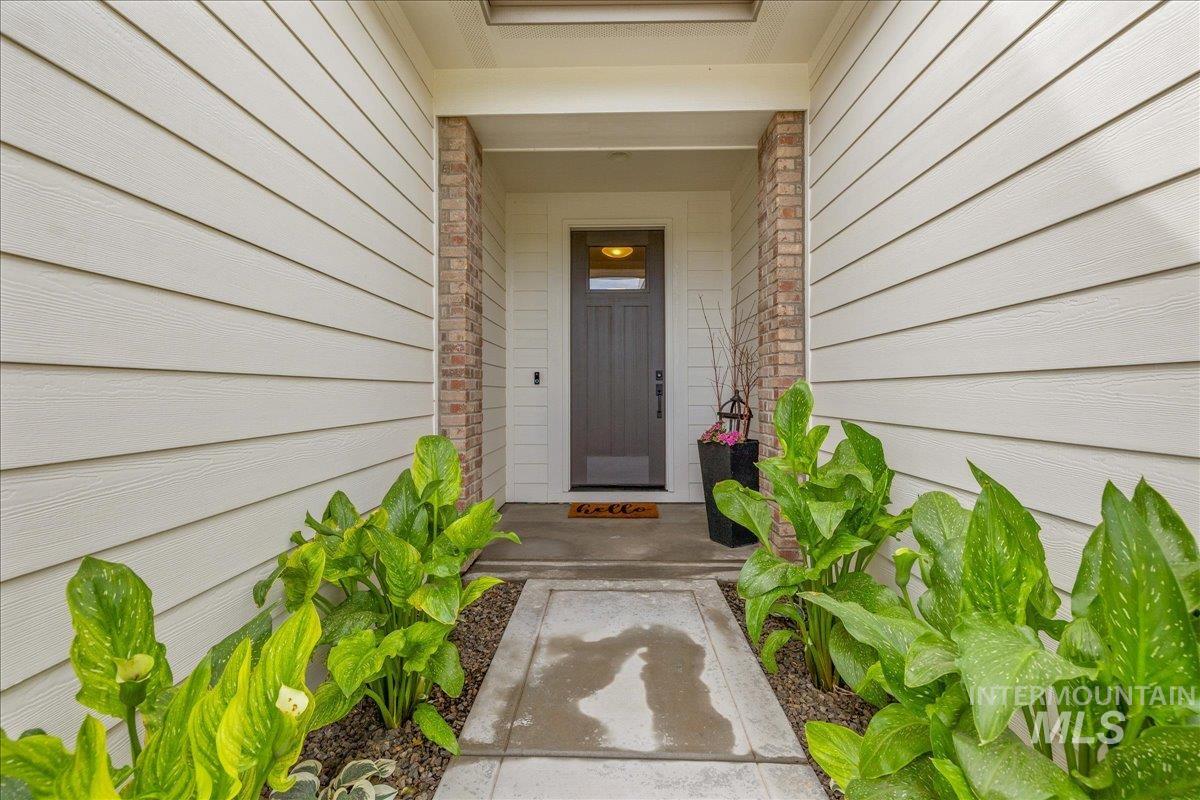 10345 Millgrain St. Property Photo 2