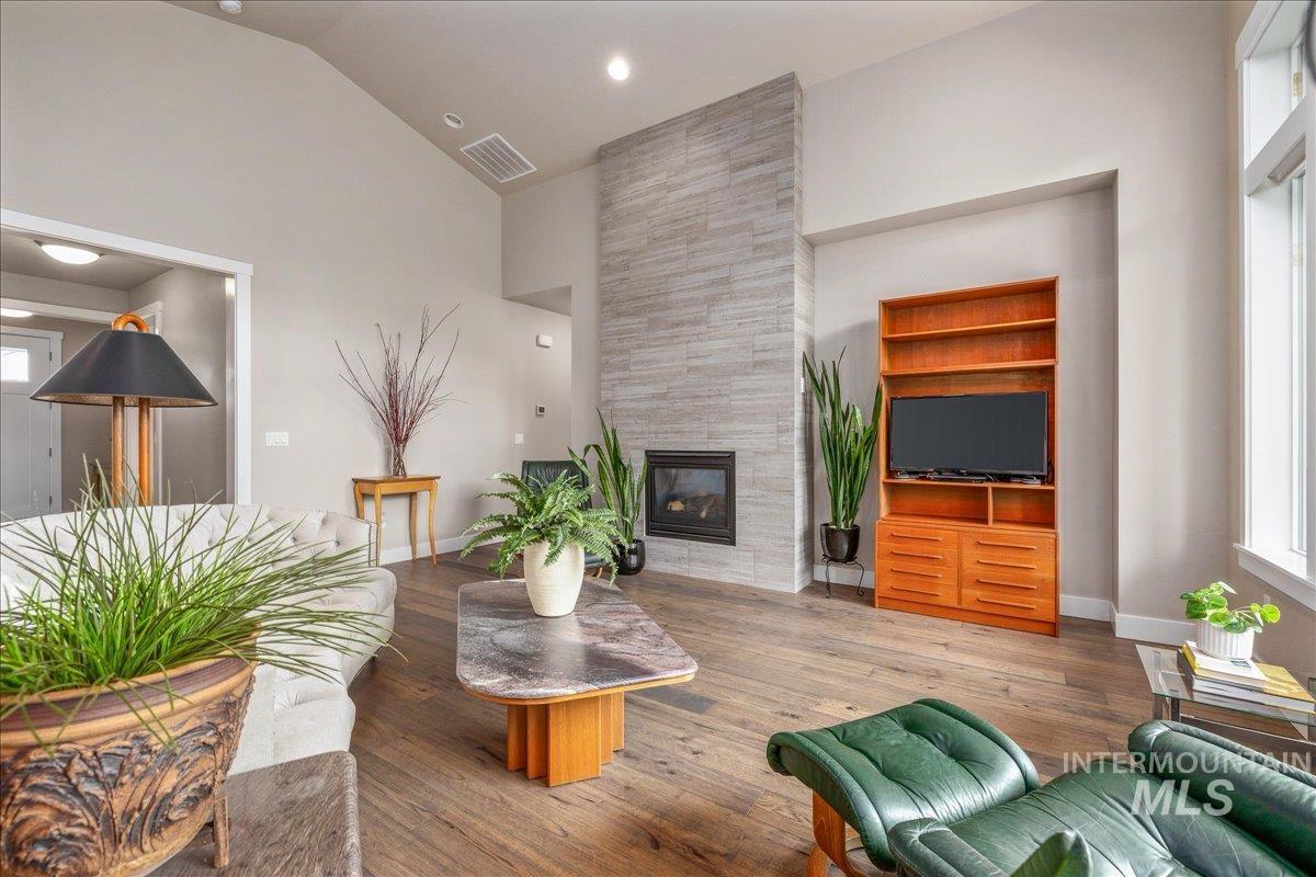 10345 Millgrain St. Property Photo 6