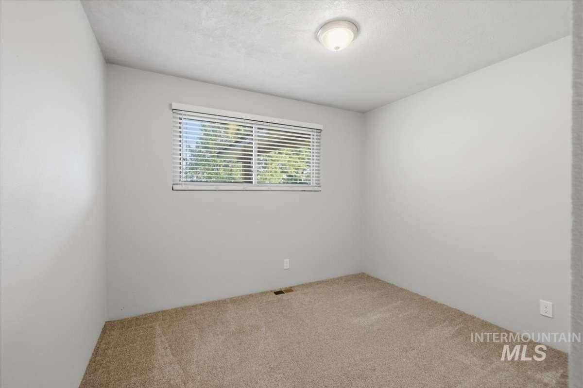 5097 Se 1 1/2 Ave Property Photo 18