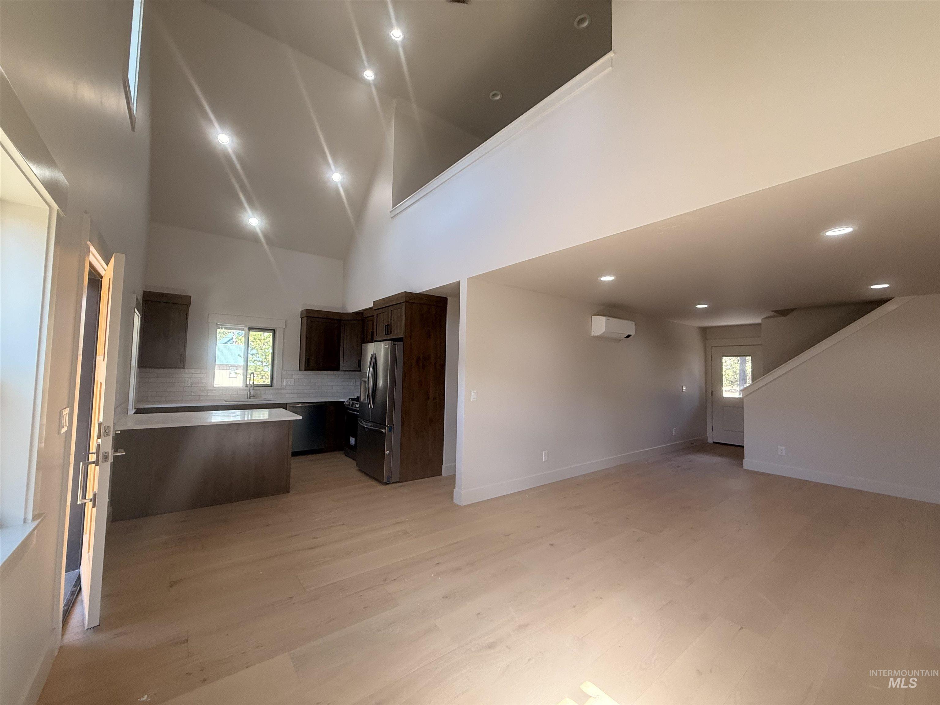 12976 Sandy Drive Property Photo 15